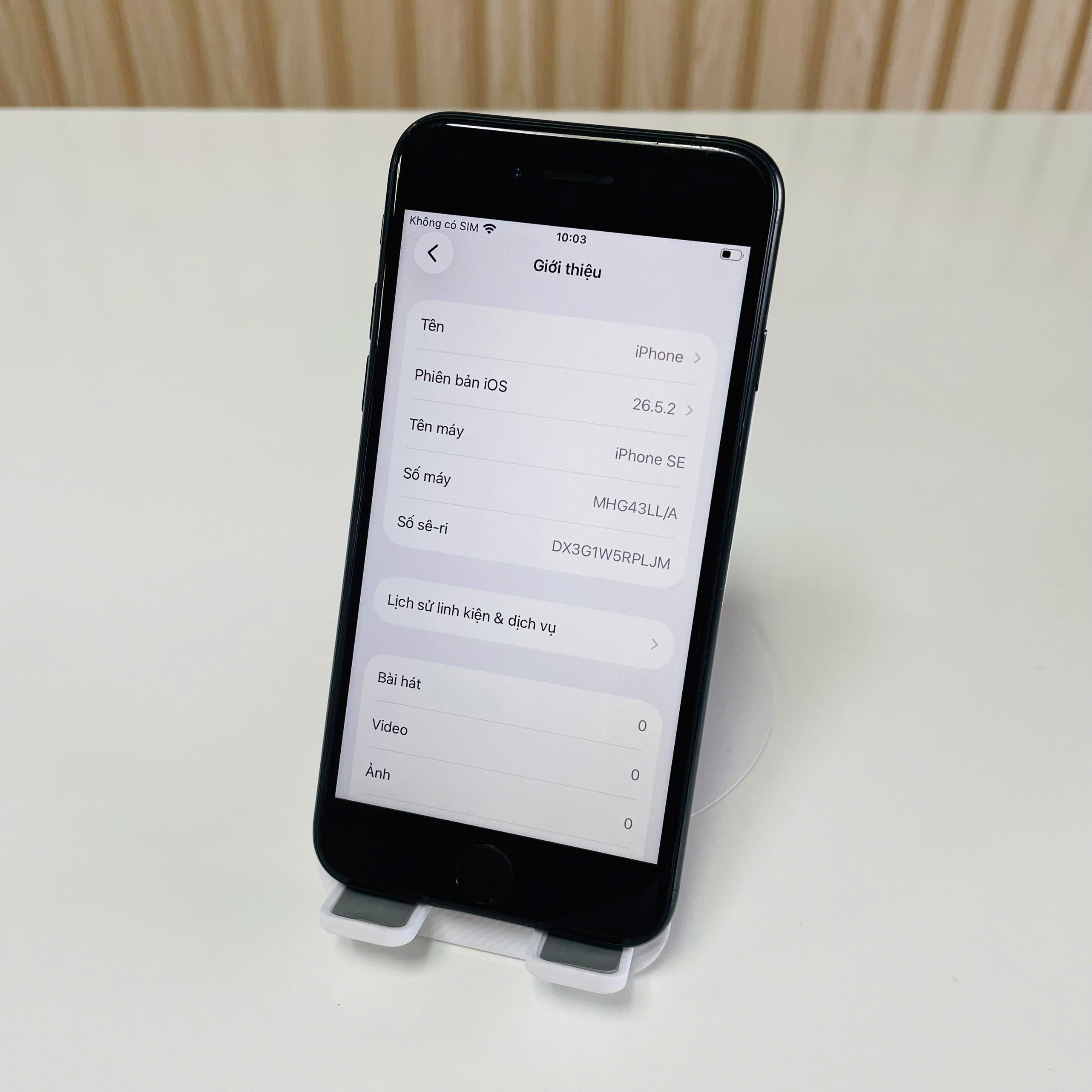 Iphone SE 2020 Mỹ 64GB Đen Đẹp 97% Pin 84% Màn Hơi Già Và Ép Kính
