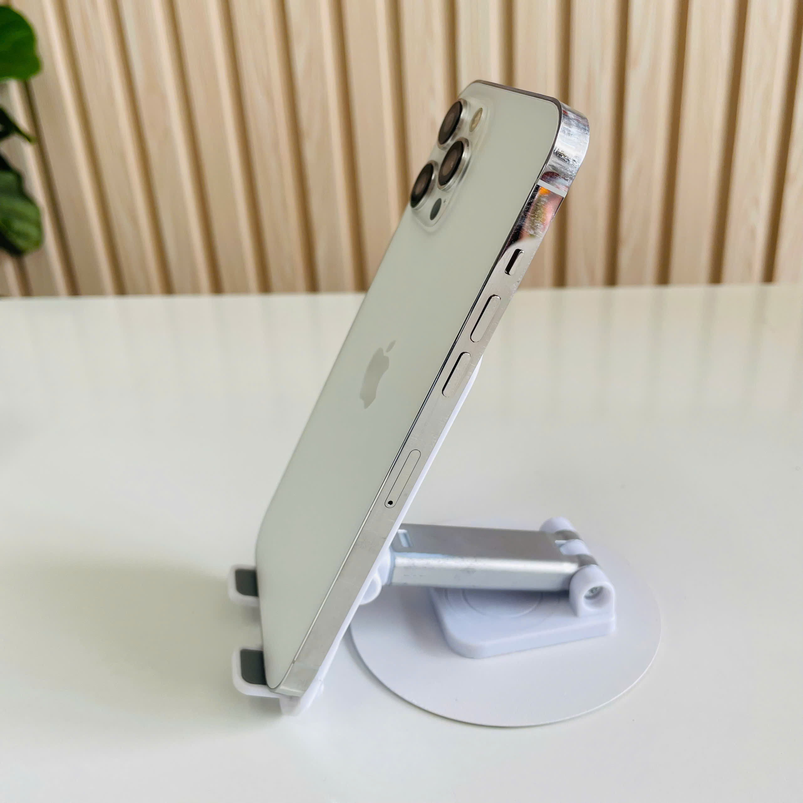 IPhone 12 Pro Max Lock Mỹ 128GB Trắng Đẹp 98 Pin 86% PT