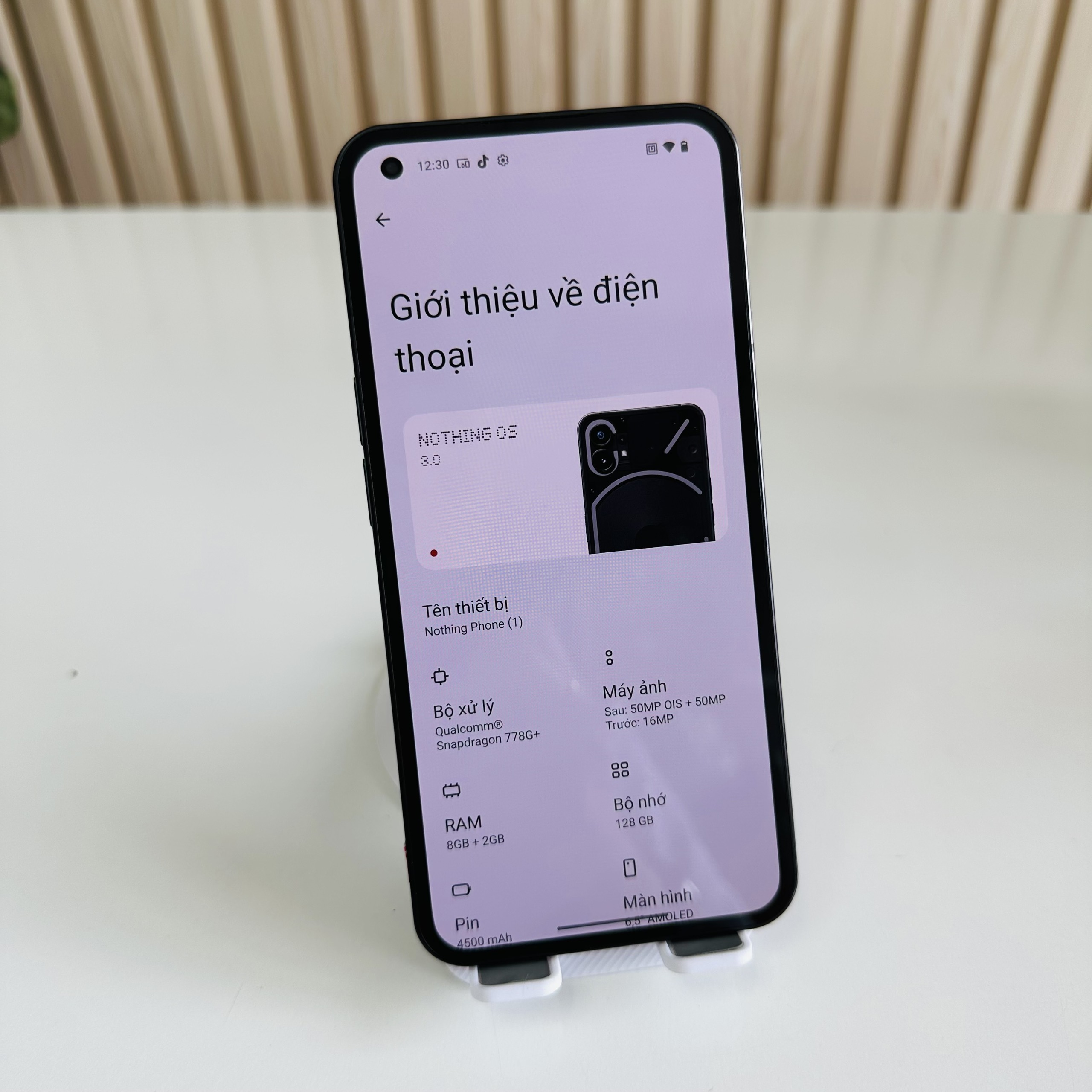 NOTHING PHONE (1) QUỐC TẾ 8/128GB Màu Đen Đẹp 98% Kèm Sạc 30W