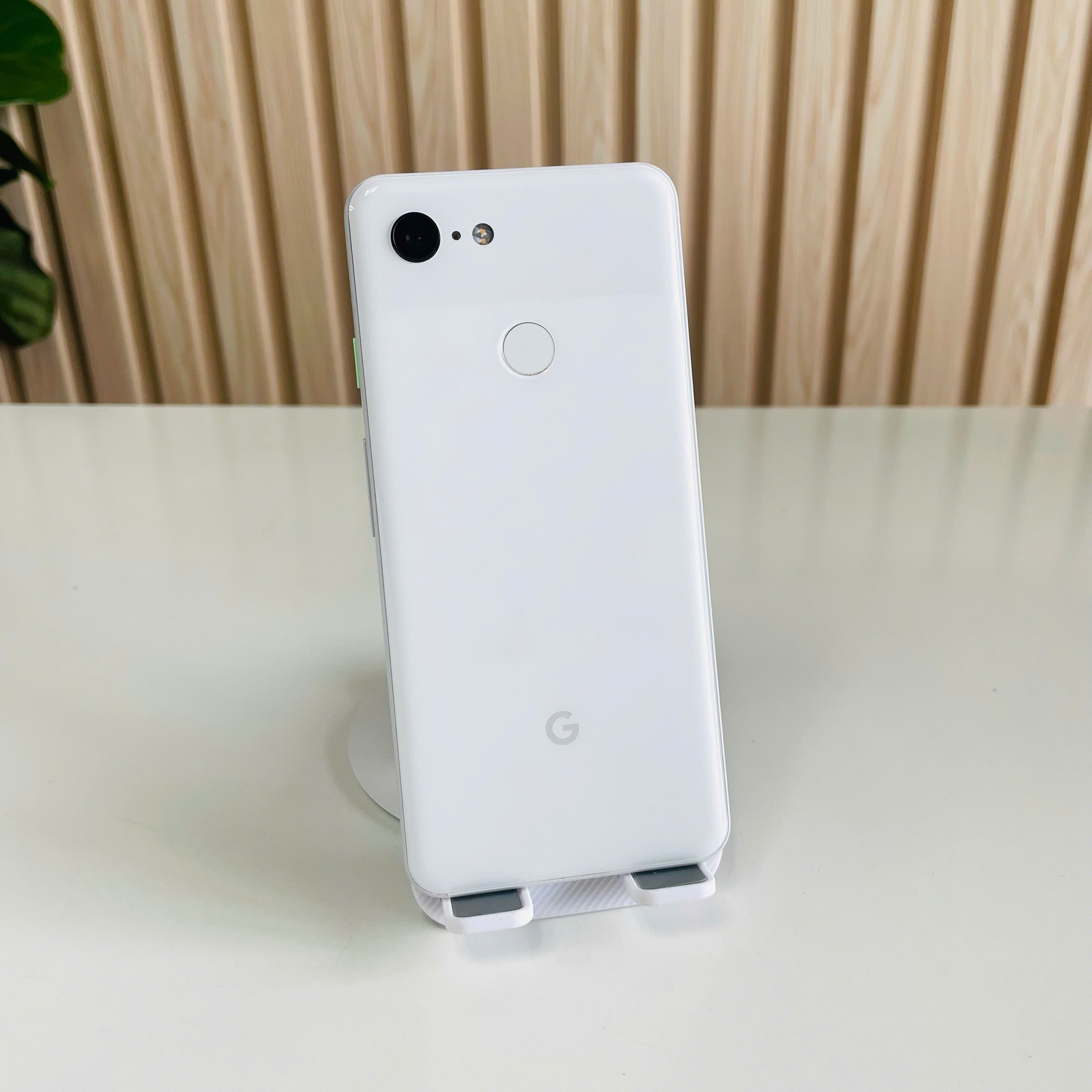 Google Pixel 3 Quốc Tế 4/64GB Trắng Đẹp 98