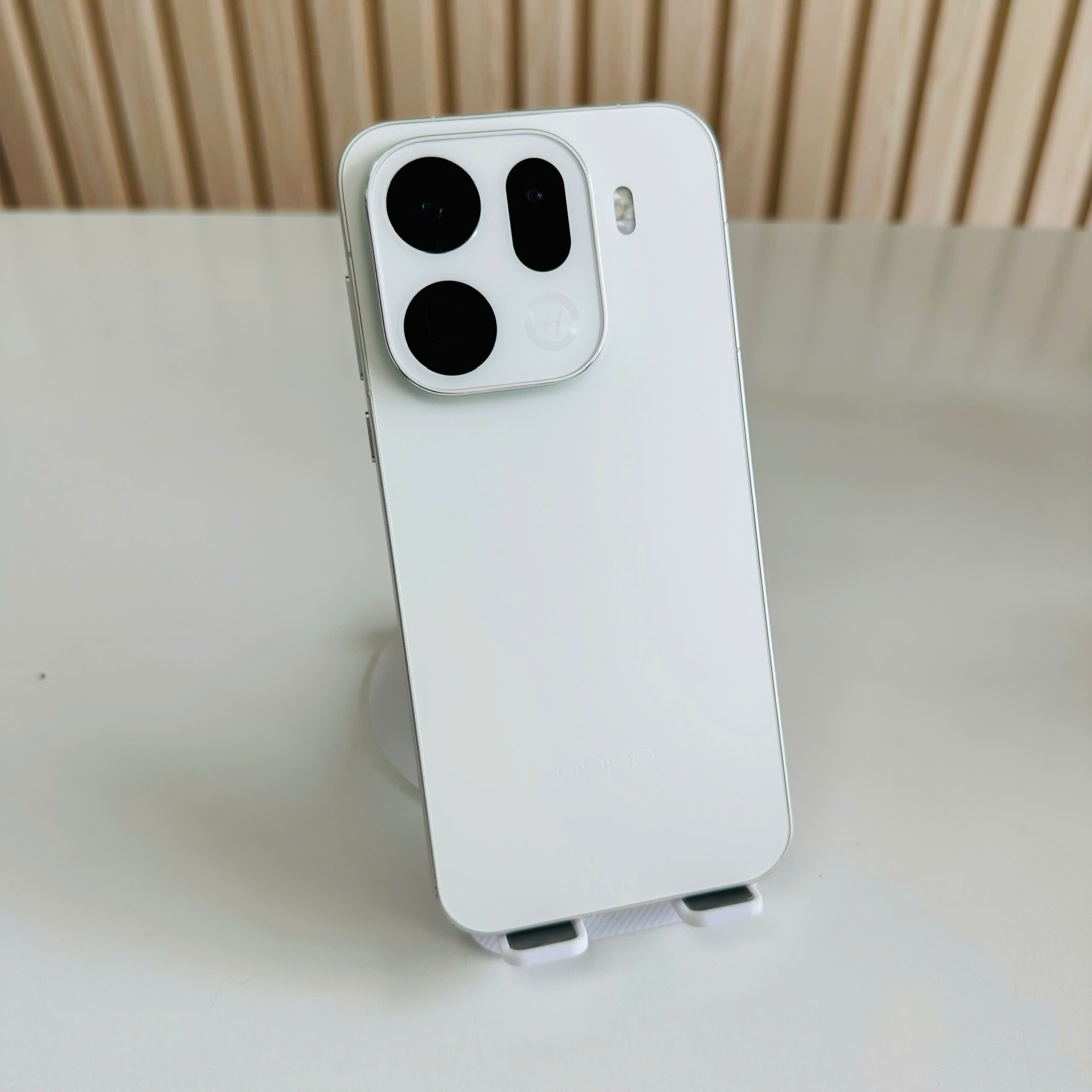 Oppo Find X9 Pro CH 16/512GB Trắng Đẹp 98% Pin 100% Fullbox