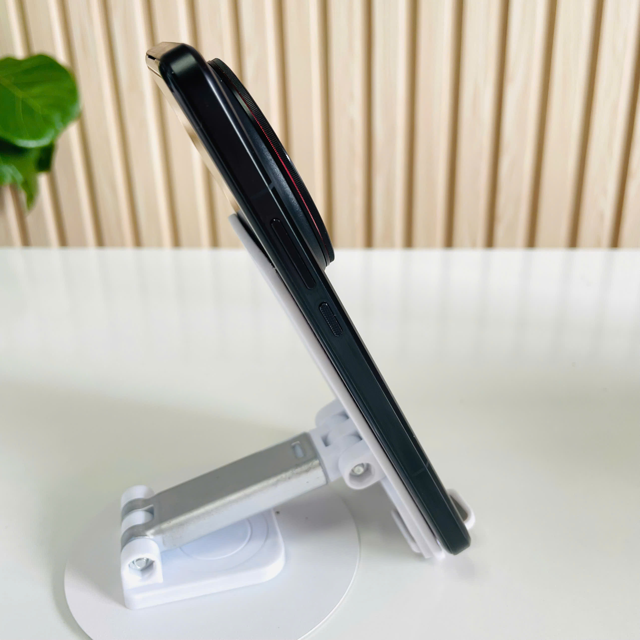 Xiaomi 15 Ultra 12/256GB Đen Đẹp 98% Pin 94% Lỗi Face Kèm Sạc 30W