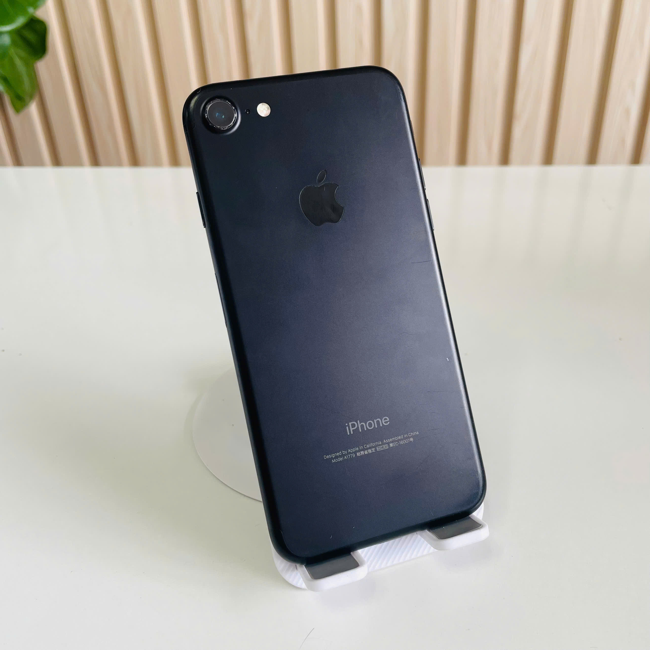 Iphone 7 Hàn 32GB đen Pin 100% PT Đẹp 98%