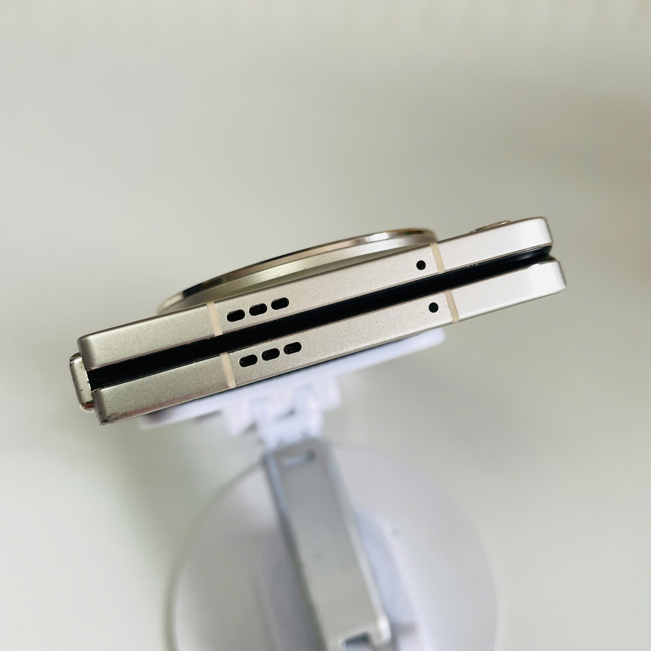 Oppo Find N3 Quốc Tế 16/512GB Gold Pin 95% Đẹp 98% Box không Sạc