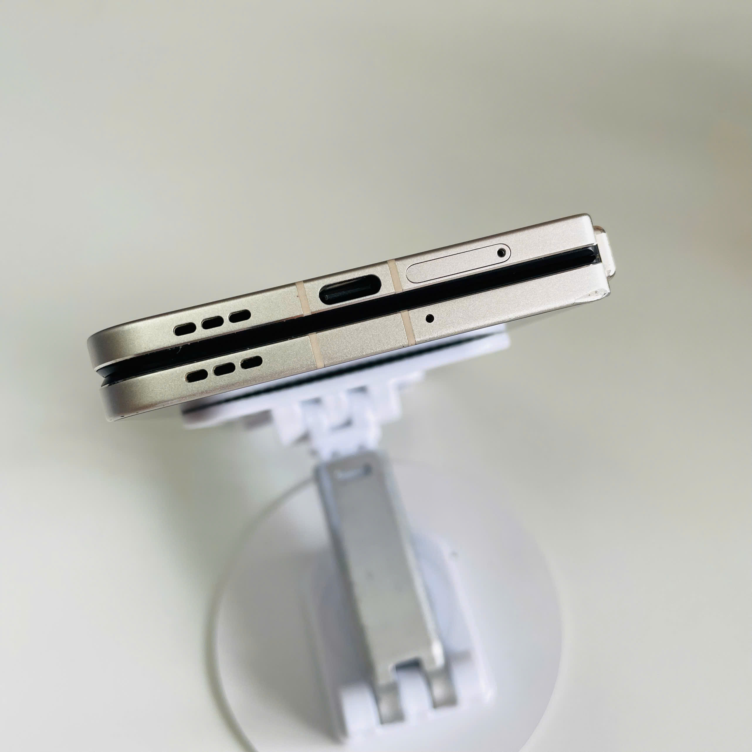 Oppo Find N3 Quốc Tế 16/512GB Gold Pin 95% Đẹp 98% Box không Sạc
