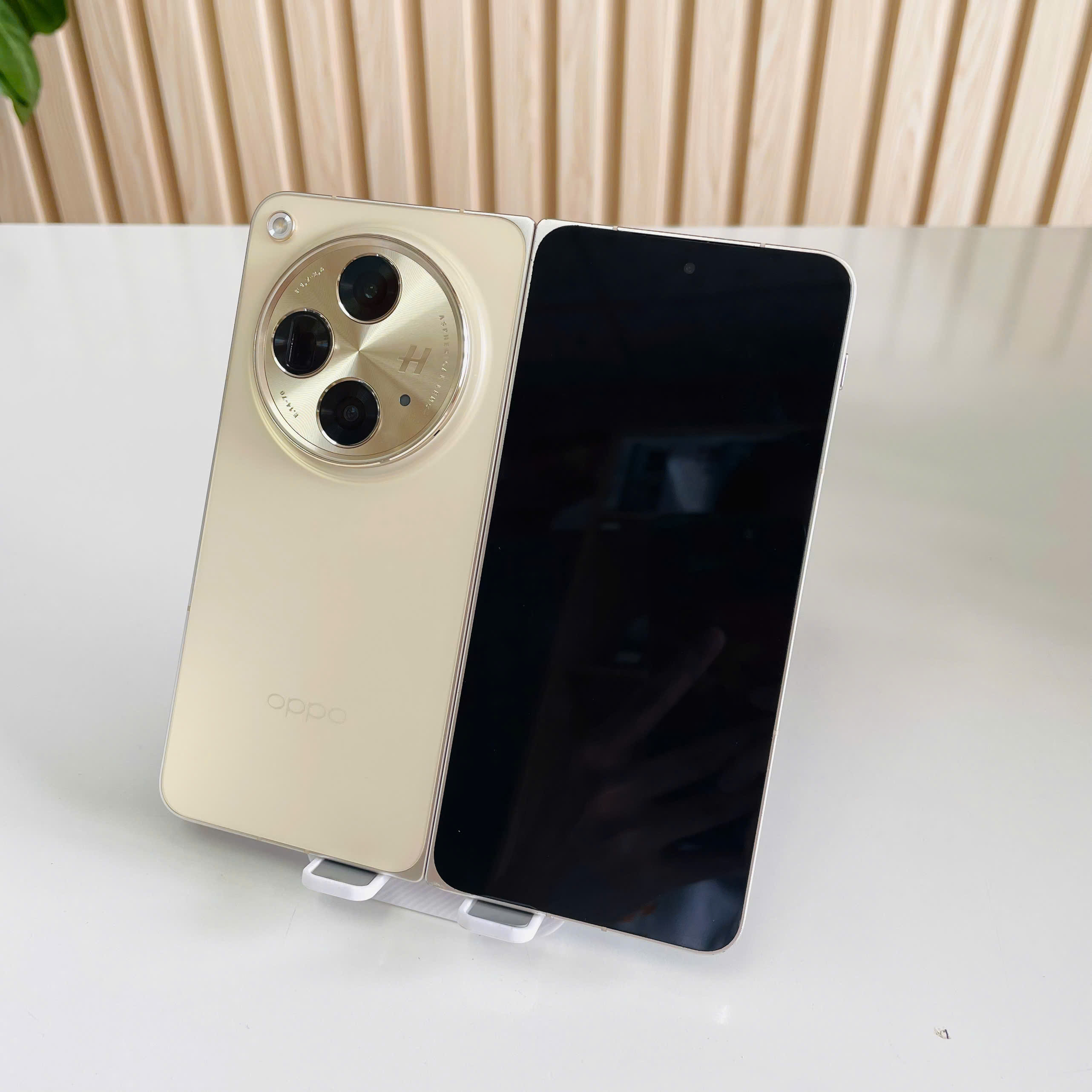 Oppo Find N3 Quốc Tế 16/512GB Gold Pin 95% Đẹp 98% Box không Sạc