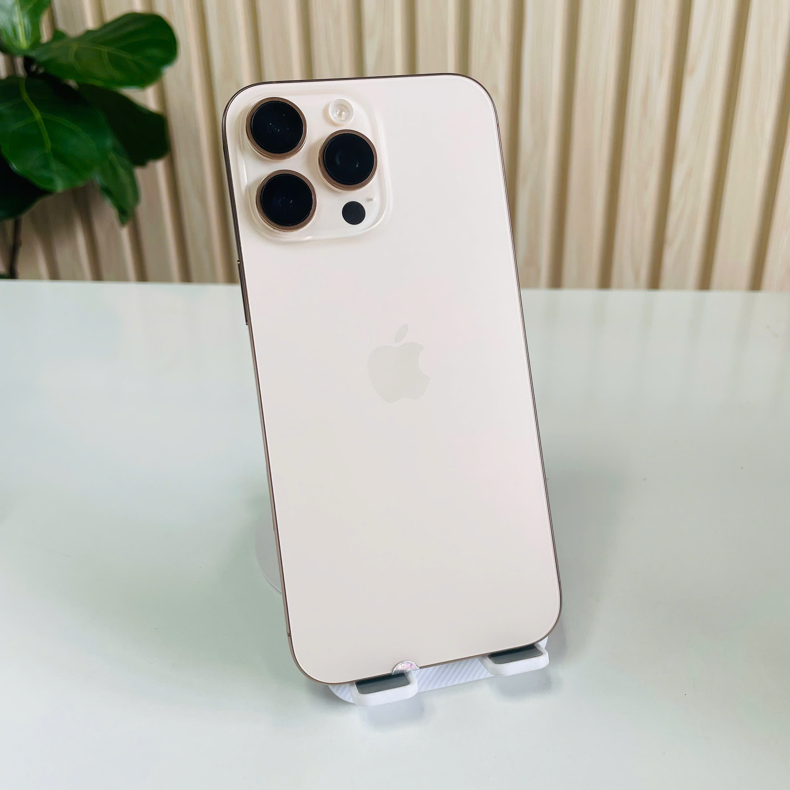 IPhone 16 Pro Max Việt Nam 256GB Sa mạc đẹp 98+ Pin 90