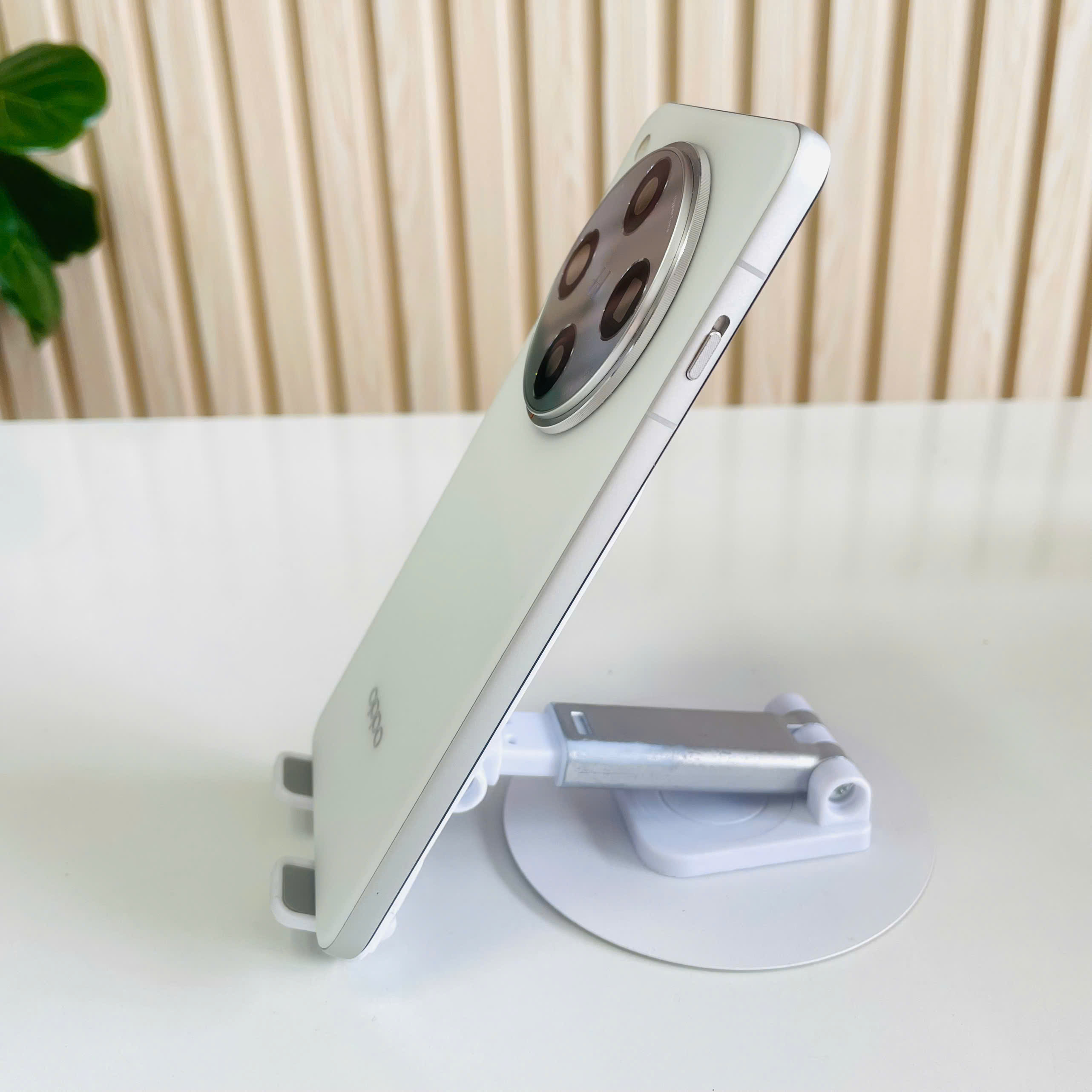 Oppo Find X8 Pro 12/512GB Trắng Pin 95% Đẹp 98% sạc 80w
