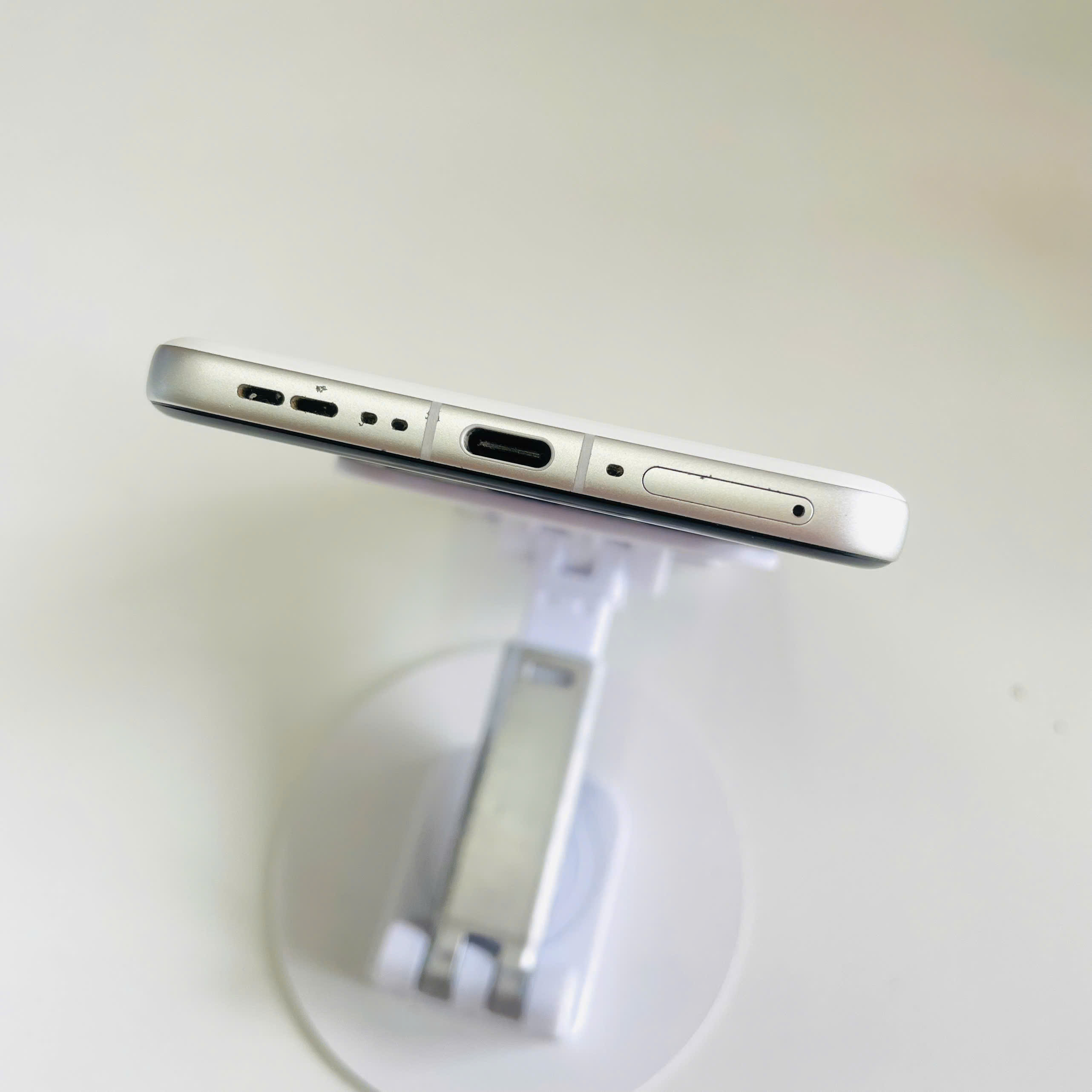 Oppo Find X8 Pro 12/512GB Trắng Pin 95% Đẹp 98% sạc 80w