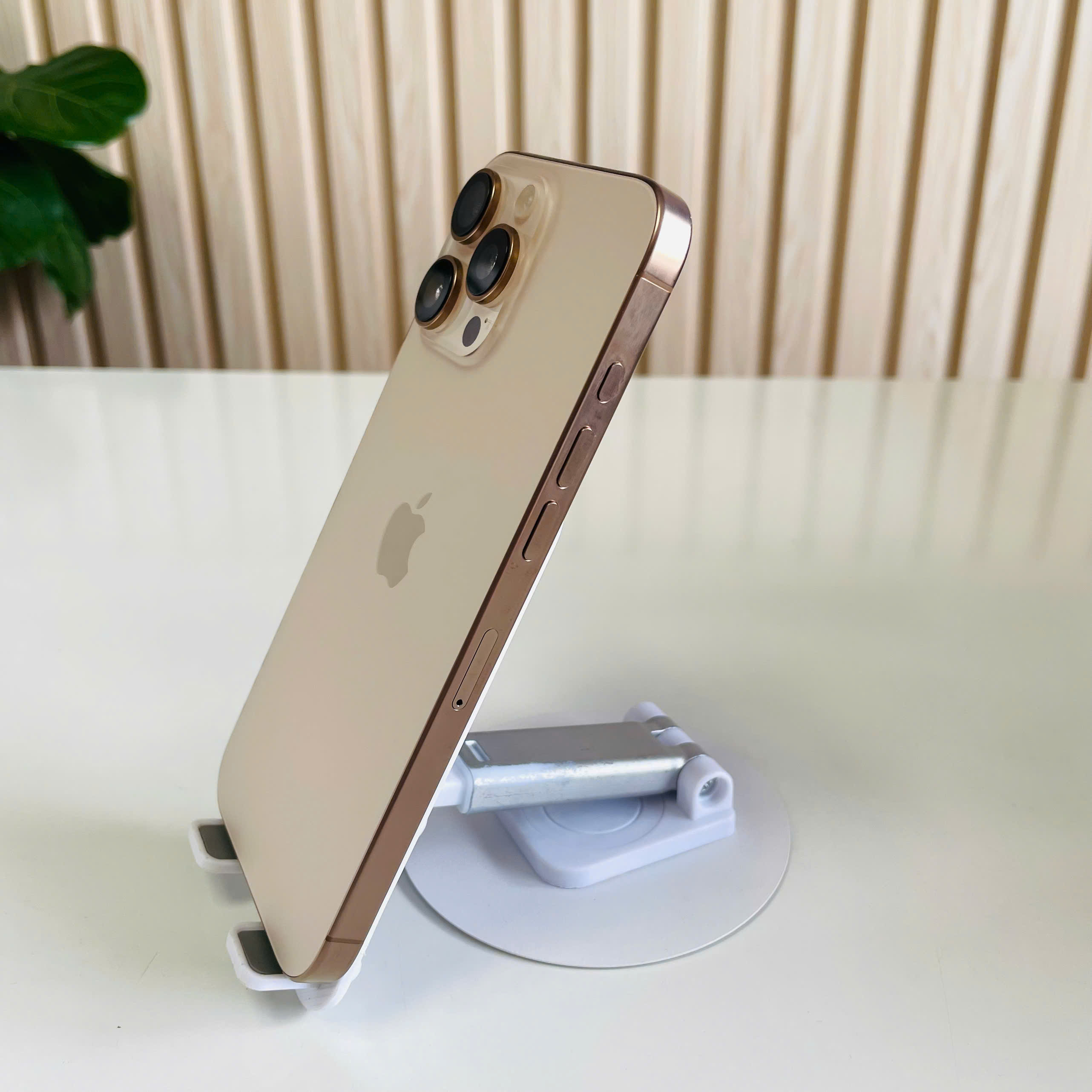 Iphone 16 Pro Max Việt Nam 256GB sa mạc Pin 89% Đẹp 98%