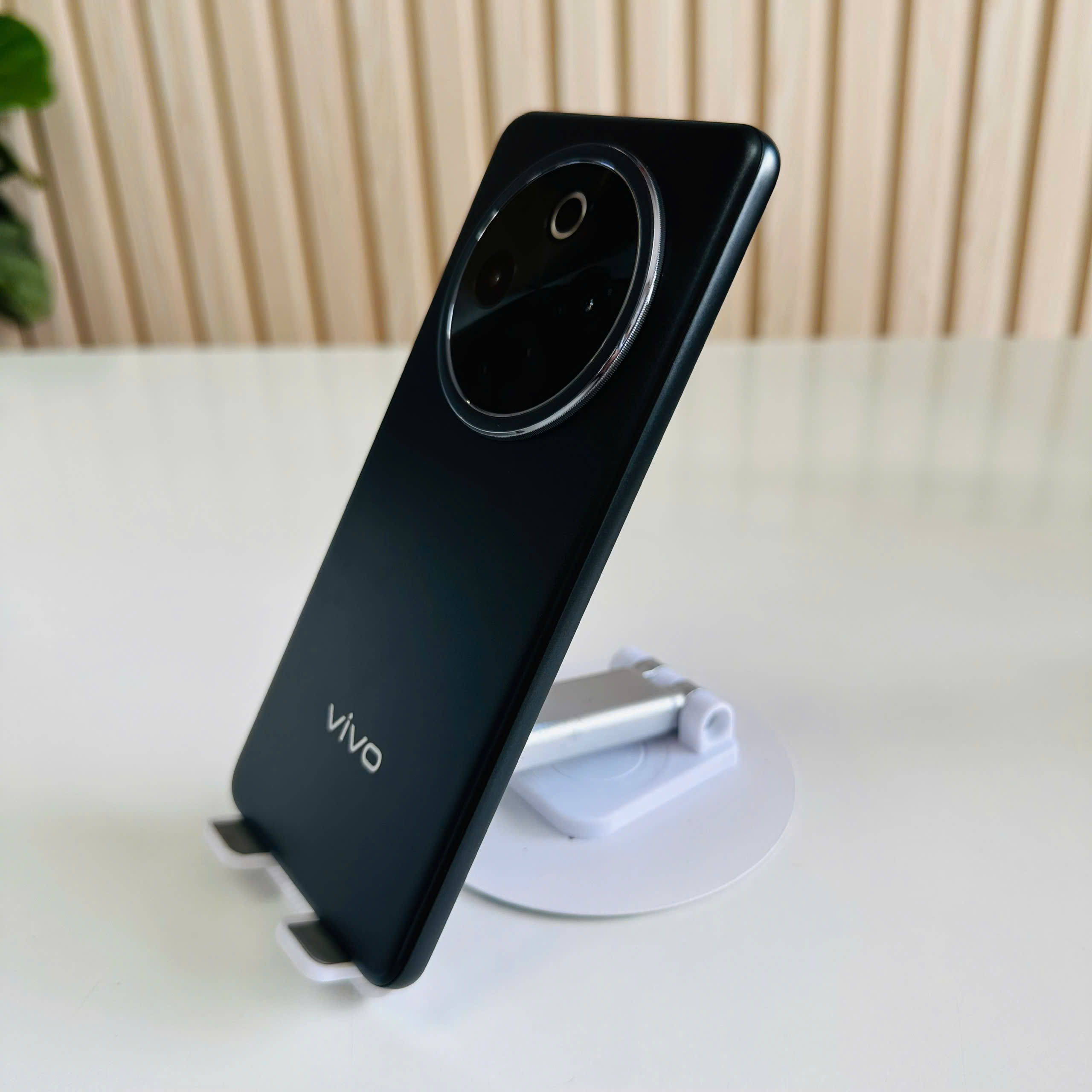 Vivo Y300 Pro Plus 12/256GB đen Đẹp 98+% Pin 100%