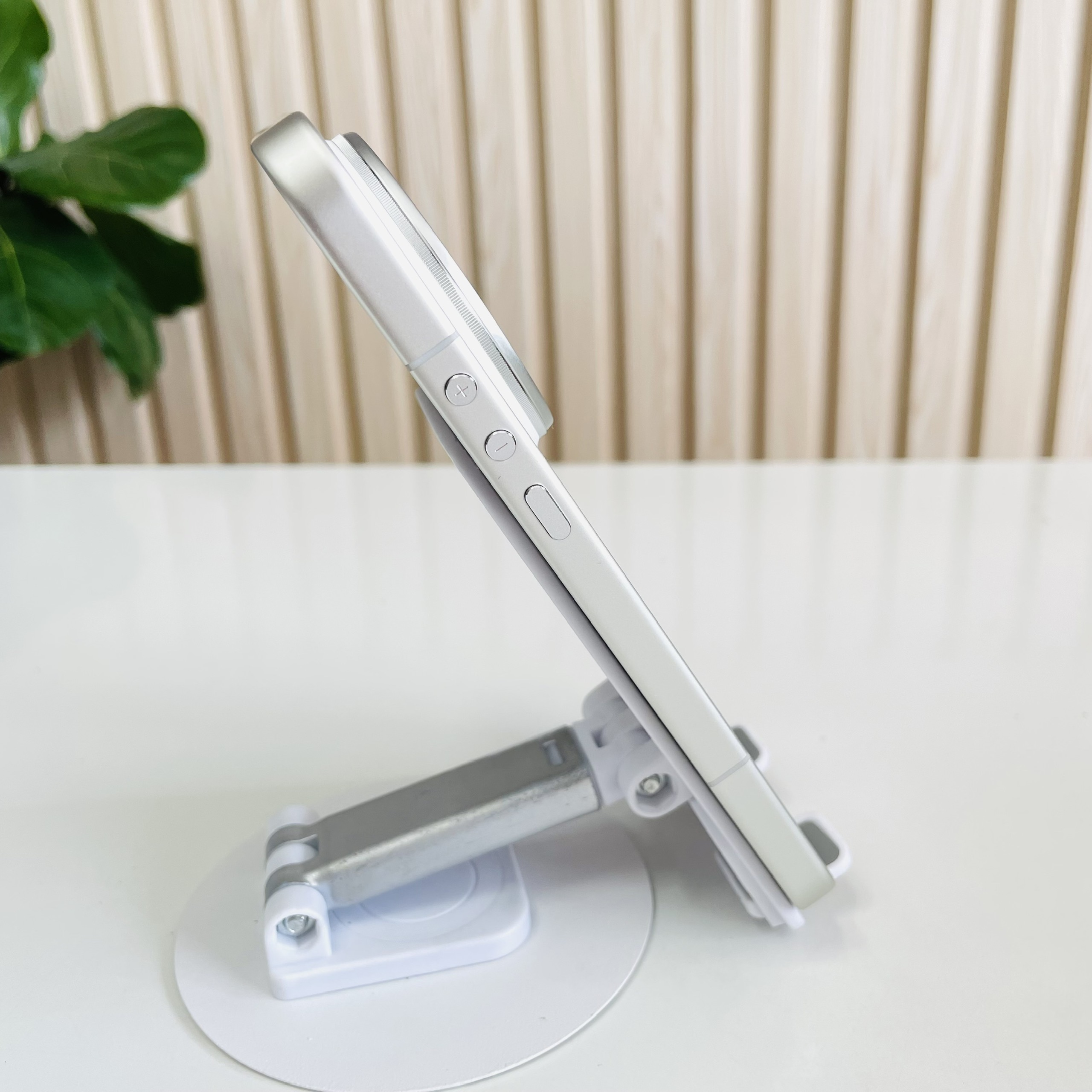 Xiaomi 17 Ultra 12/512GB trắng Pin 100% Đẹp 98% Box + Củ Sạc 100w - xước màn