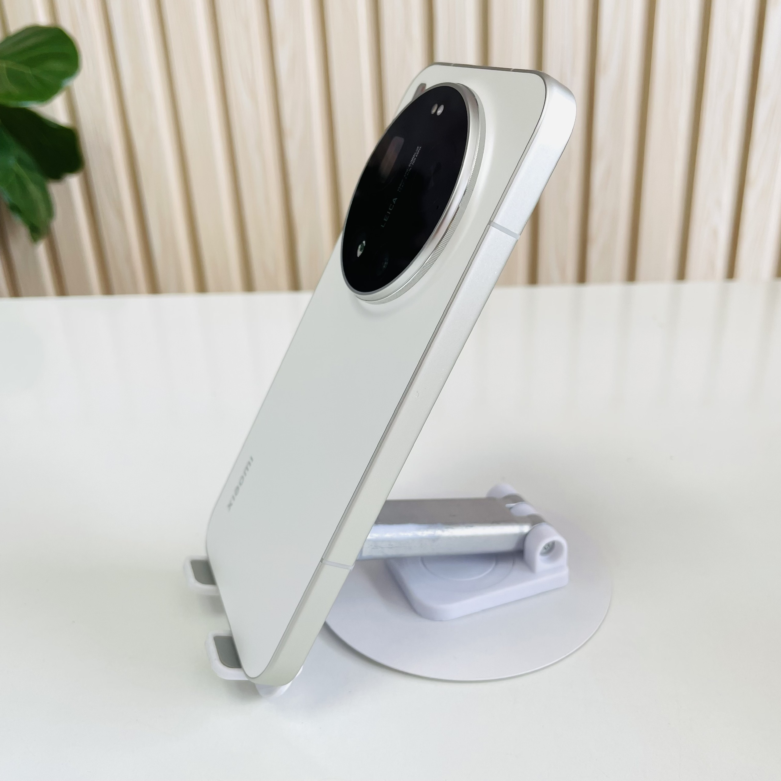 Xiaomi 17 Ultra 12/512GB trắng Pin 100% Đẹp 98% Box + Củ Sạc 100w - xước màn