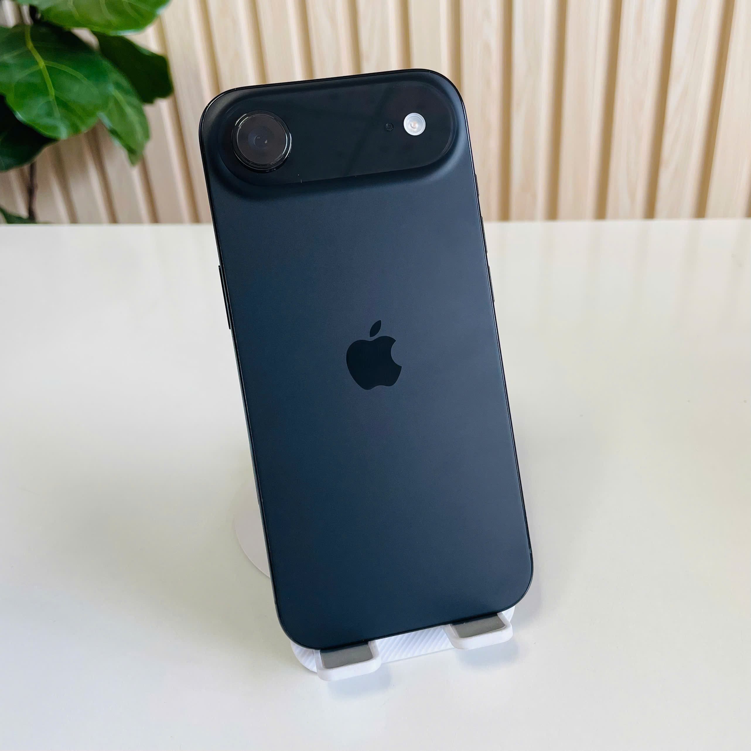 Iphone Air Việt Nam 256GB đen Pin 100% Đẹp 99% Fullbox
