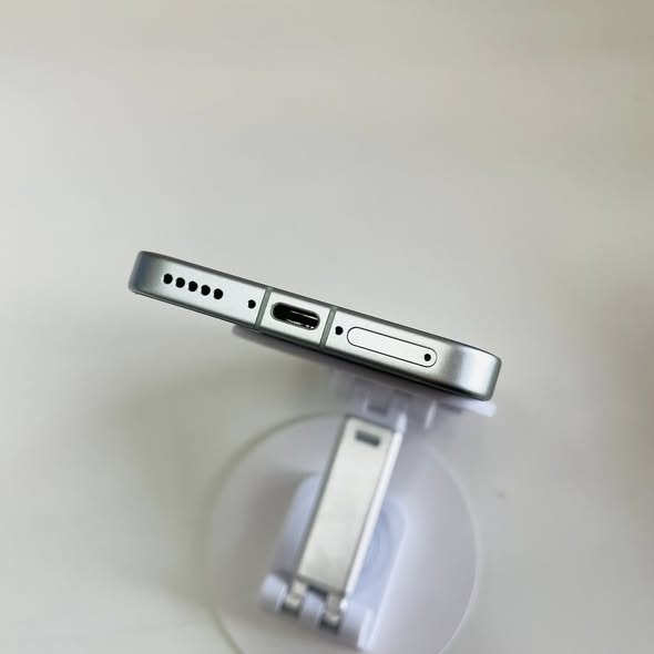 📱 Vivo X200 Pro Mini 12/256GB Pin 97% Màu Xanh Lá - Đẹp 98% Kèm Sạc 30W