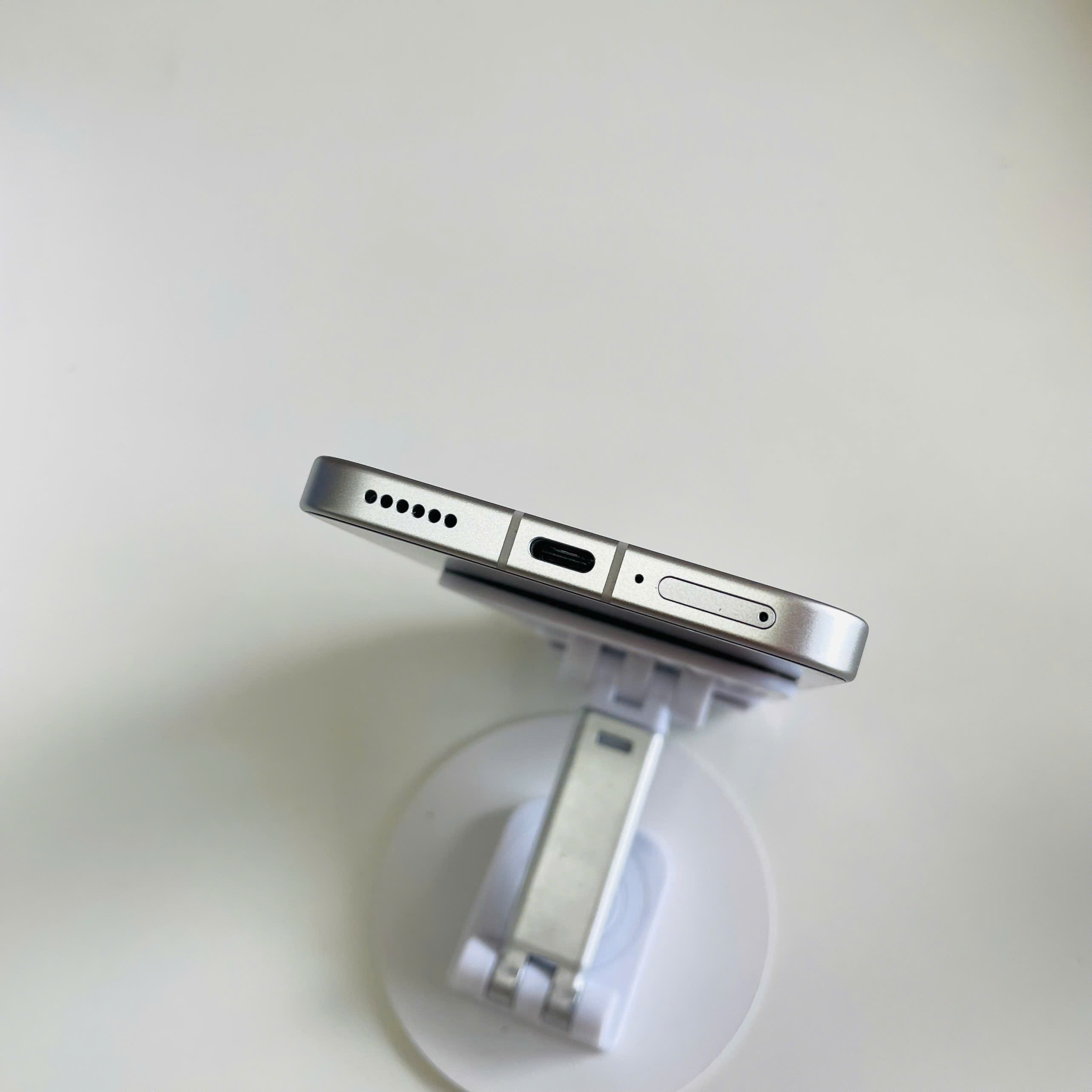 🔥 REDMI TURBO 4 PRO – GIÁ SIÊU TỐT 16/256GB Pin 99% Màu Trắng Đẹp 99% Fullbox