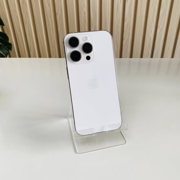 IPhone 14 Pro Mỹ 256GB trắng Đẹp 98% Pin 95%