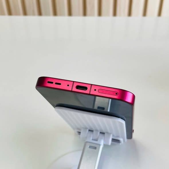 📱 Oppo Find X9 Pro 5G Like New – RAM 16GB | ROM 512GB Màu Đỏ Kèm Sạc 30W (đã bán)