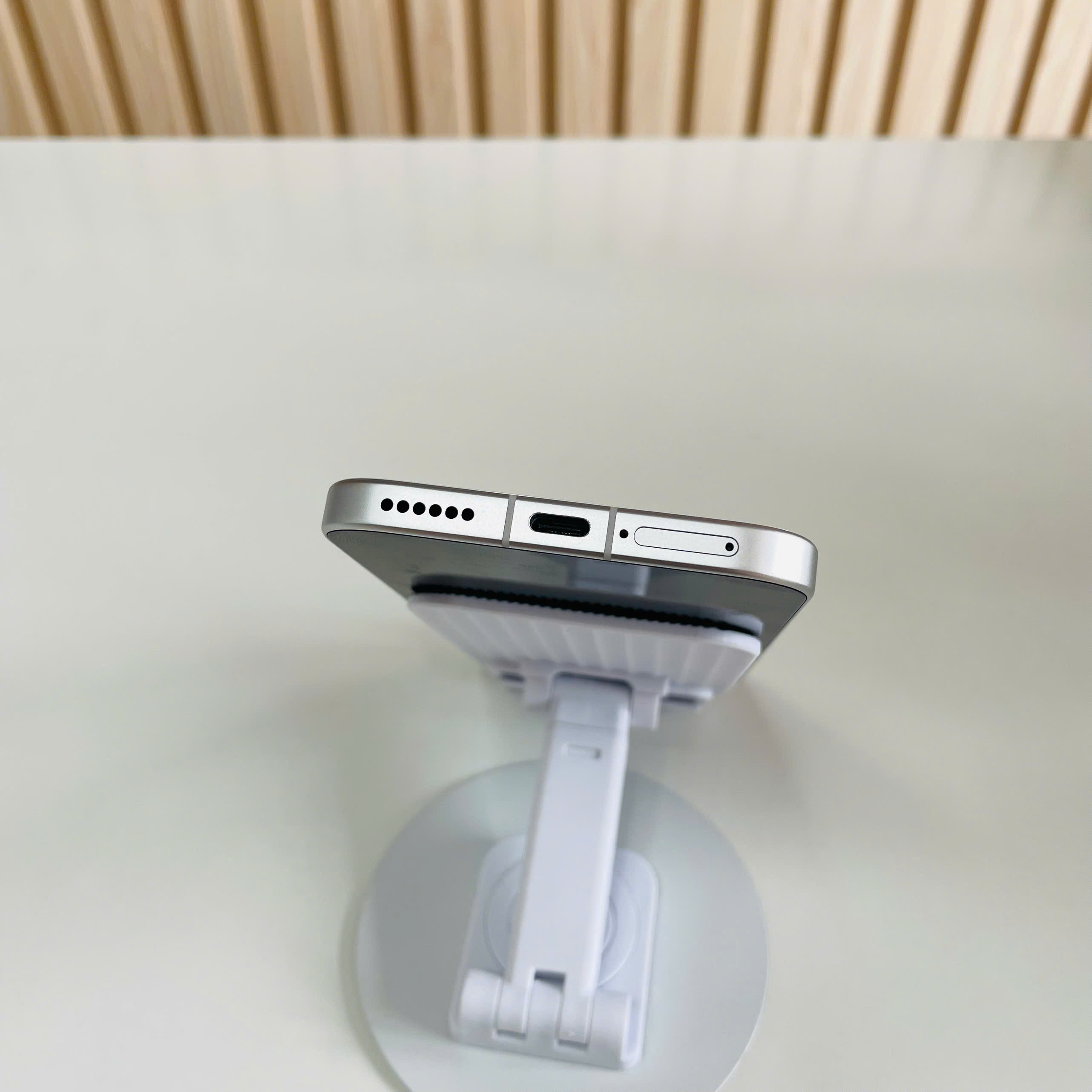 📱 Honor Magic 8 💾 RAM 12GB | ROM 512GB 🎨 Màu: Trắng sang trọng Kèm Box Và Sạc 30W