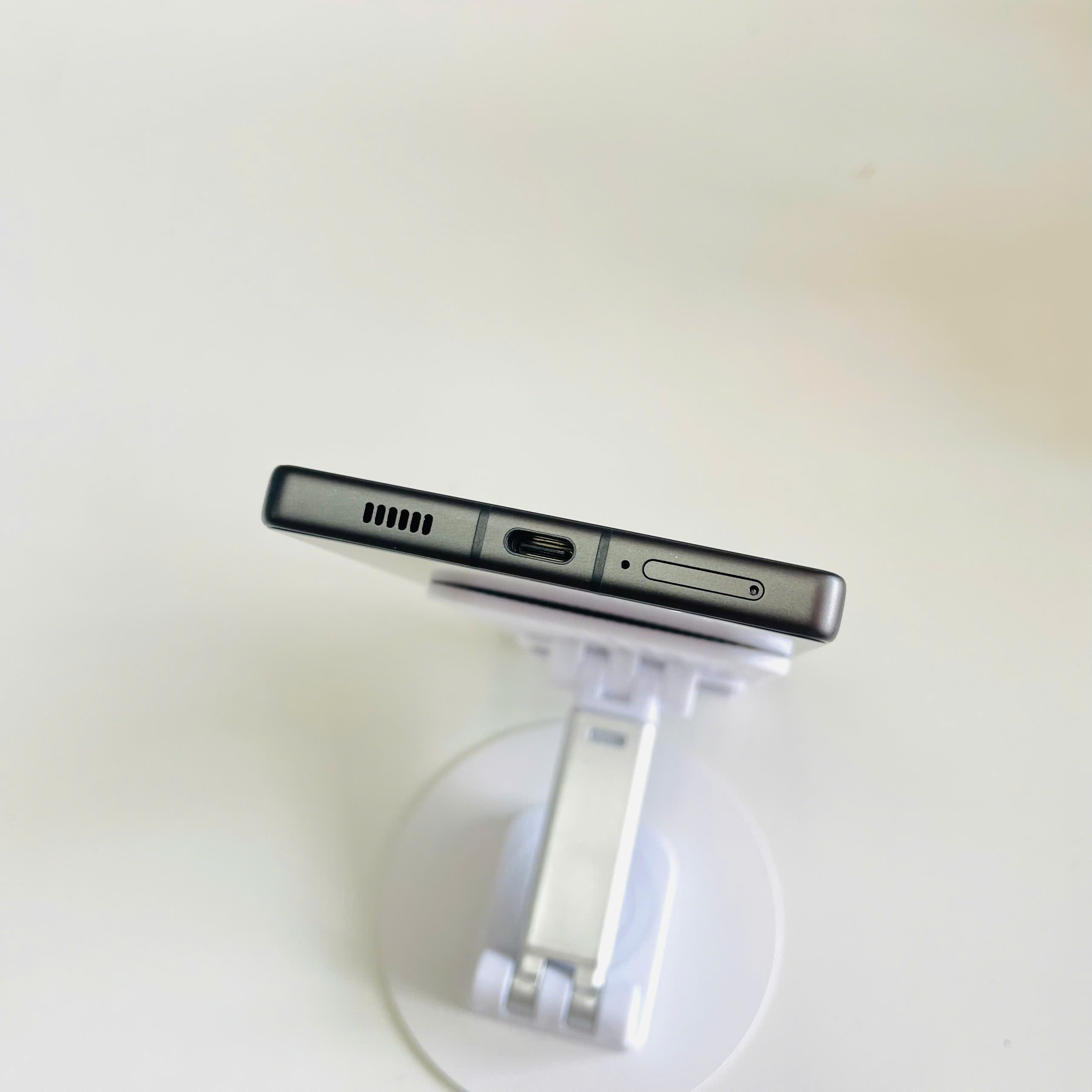 ZTE Nubia Z70 Ultra – Chính Hãng 12/256GB -  Màn hình 144Hz siêu mượt  Màu Đen Đẹp 98%