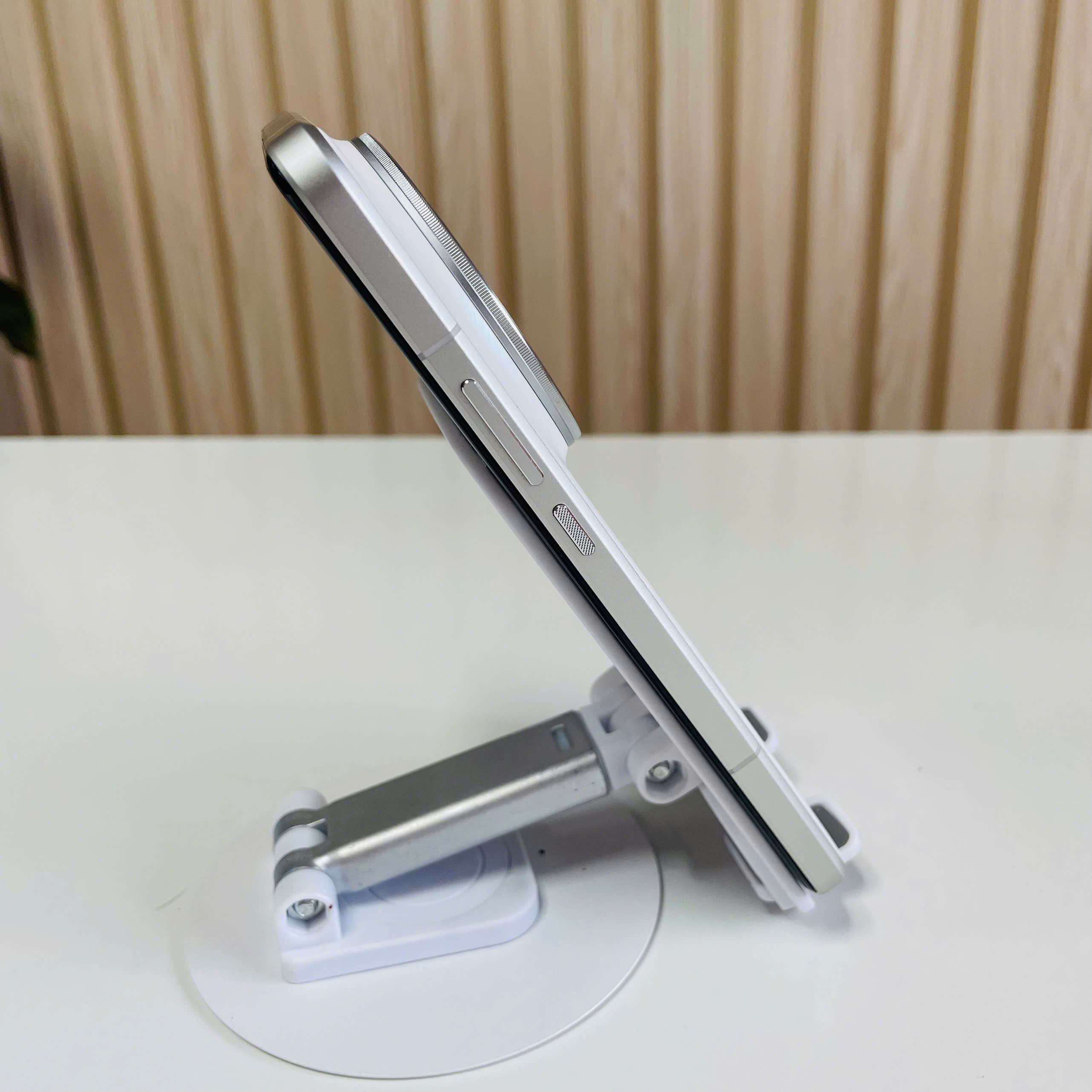 XIAOMI 15 ULTRA ÚP ROM - 12/256GB TRẮNG ĐẸP 99% FULLBOX