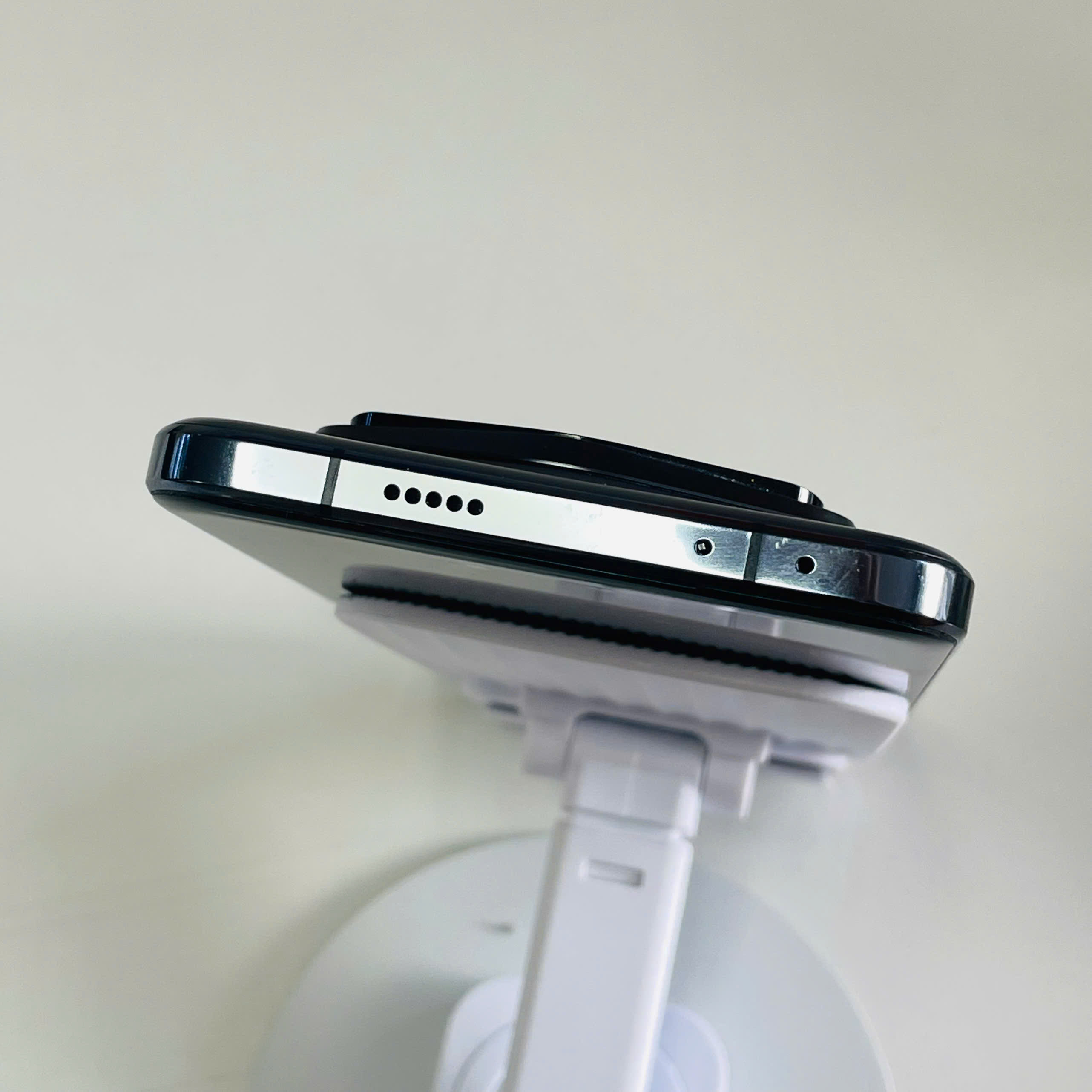 🔥 Honor Magic 7 RSR 5G – Siêu Flagship Hiệu Năng Khủng 16/512GB Màu Đen - Kèm Sạc Nhanh 100W