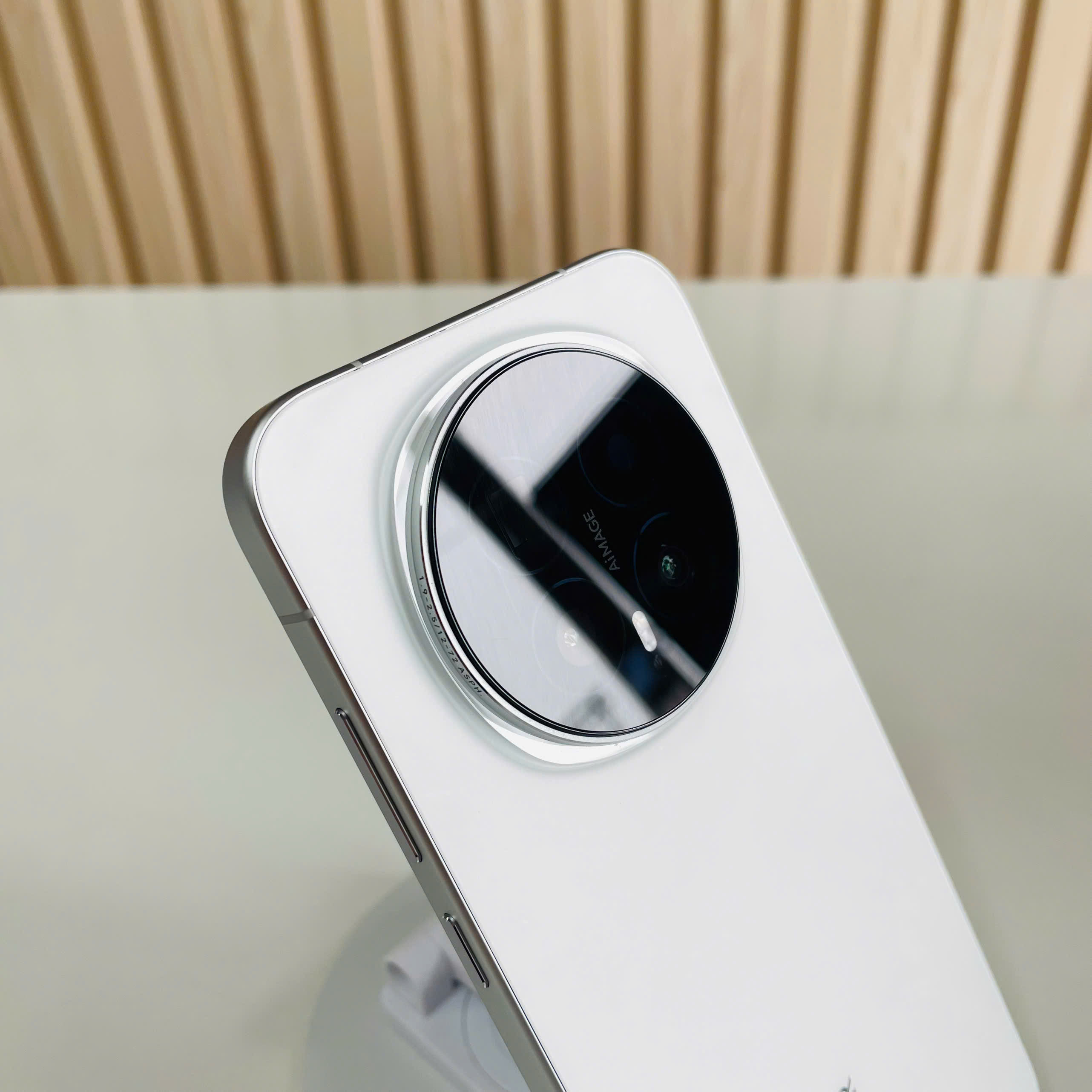 📱 Honor Magic 8 💾 RAM 12GB | ROM 512GB 🎨 Màu: Trắng sang trọng Kèm Box Và Sạc 30W