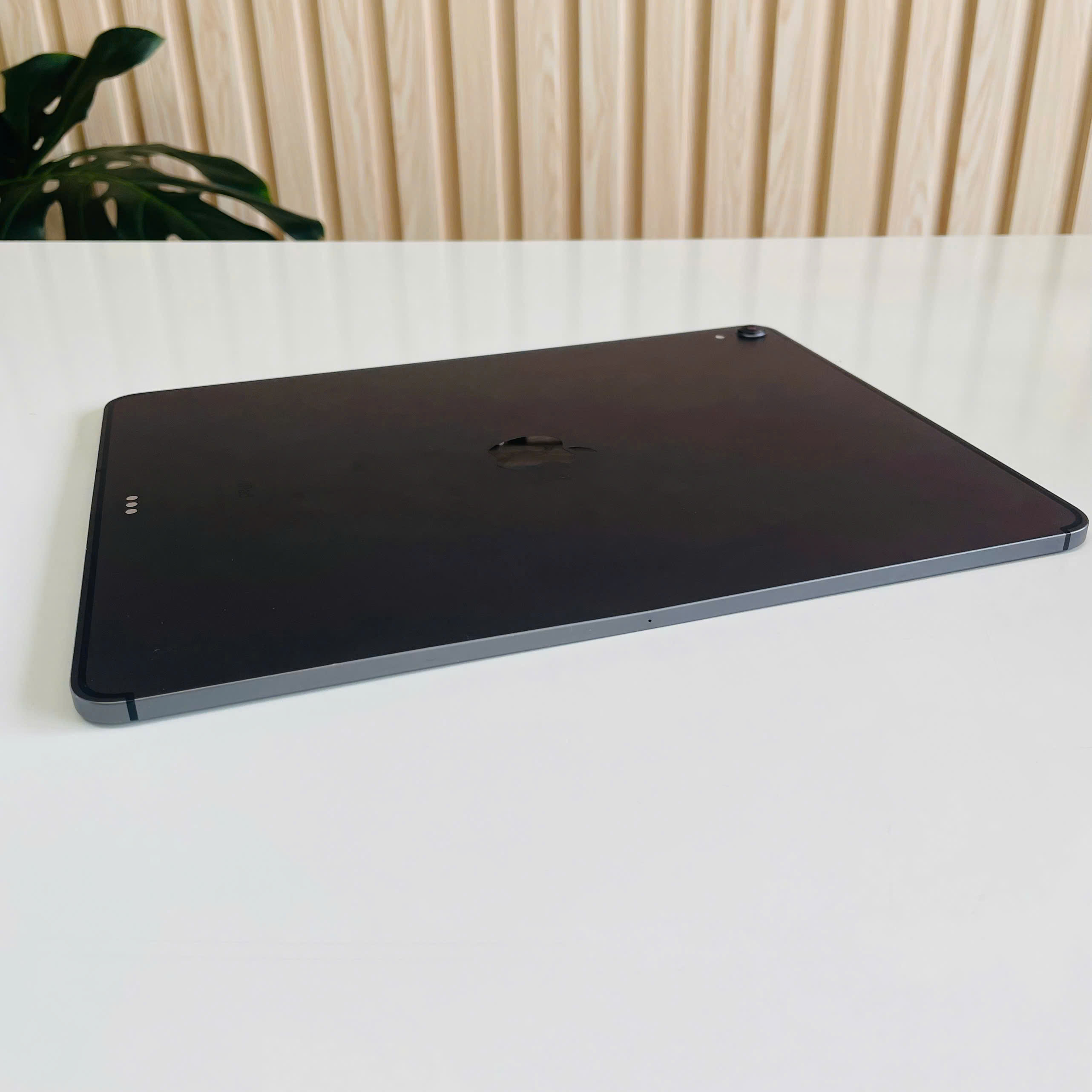 📱 iPad Pro 11‑inch (2018) - 64GB - Màu Đen - Pin 93%