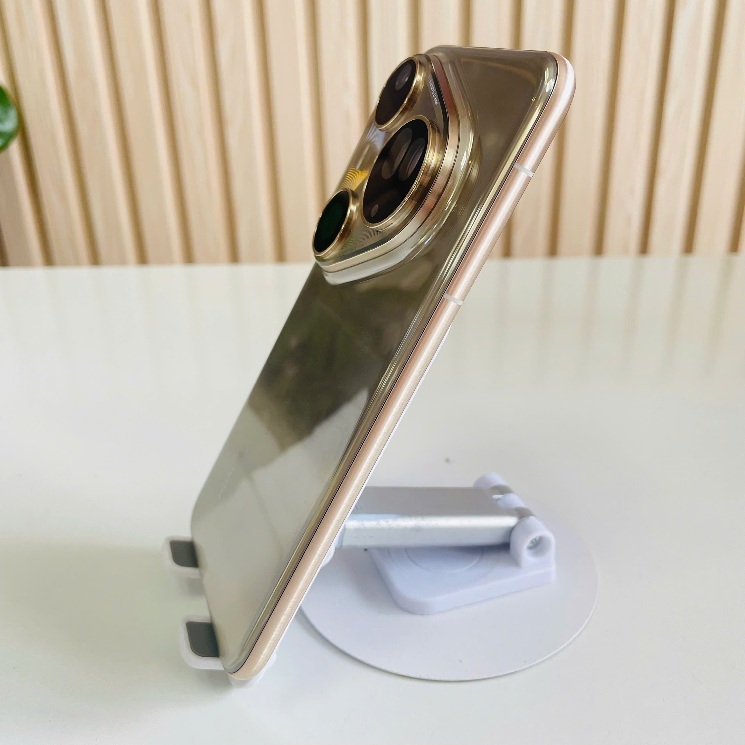 🔥 HUAWEI PURA 80 ULTRA QUỐC TẾ 16/512GB Pin 100 Đẹp 99 Màu Gold Kèm sạc 30W