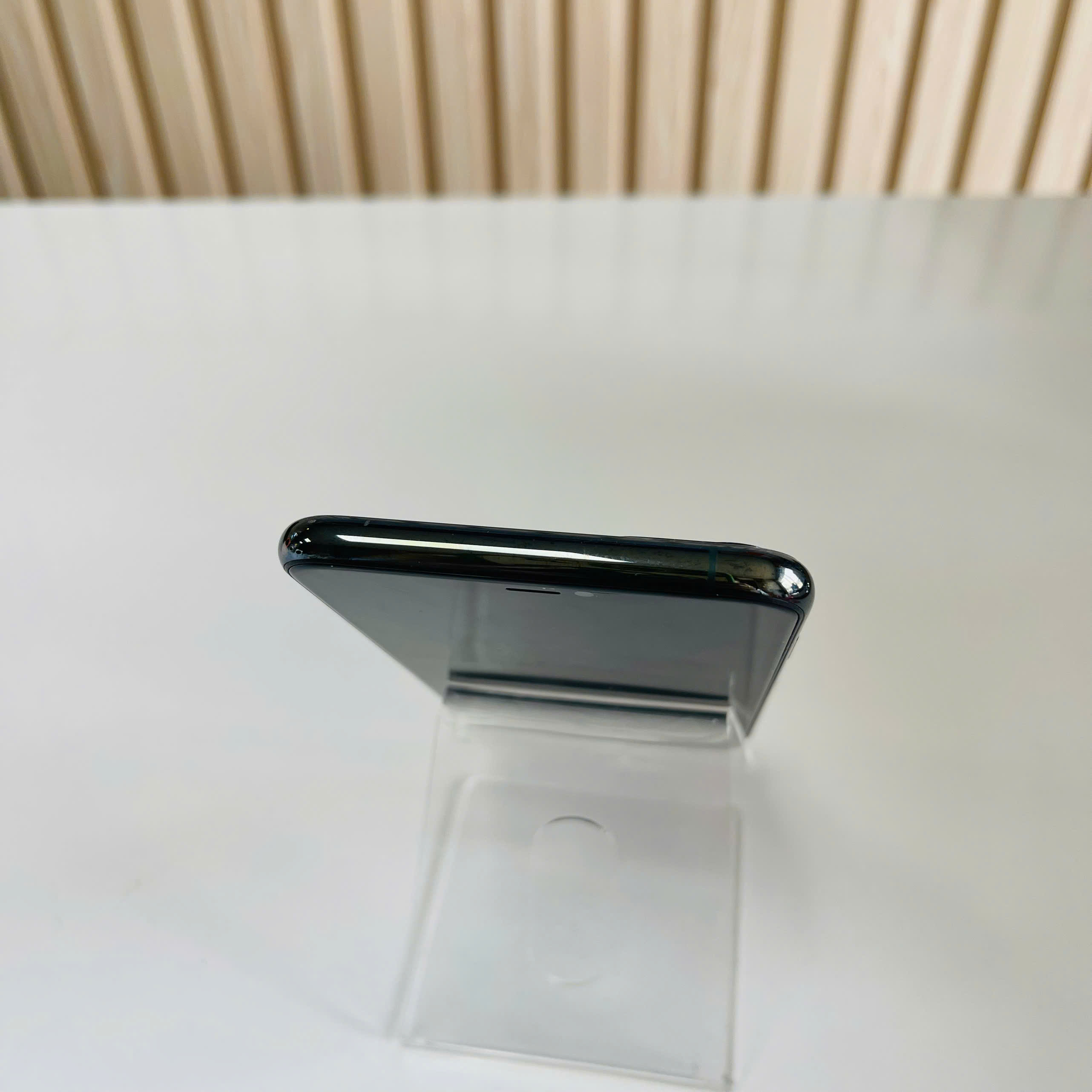 iPhone 11 Pro Max Quốc Tế ( LLA ) 64GB- Xanh rêu - Pin Thay