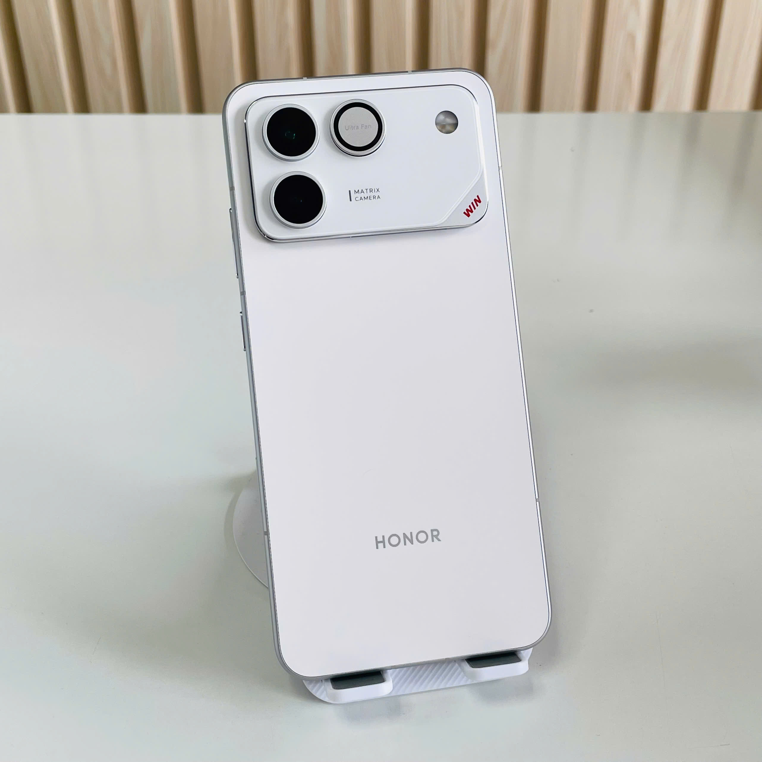 📱 HONOR WIN RT – 16GB | ROM 512GB Trắng Đẹp 99% Pin 100% Fullbox