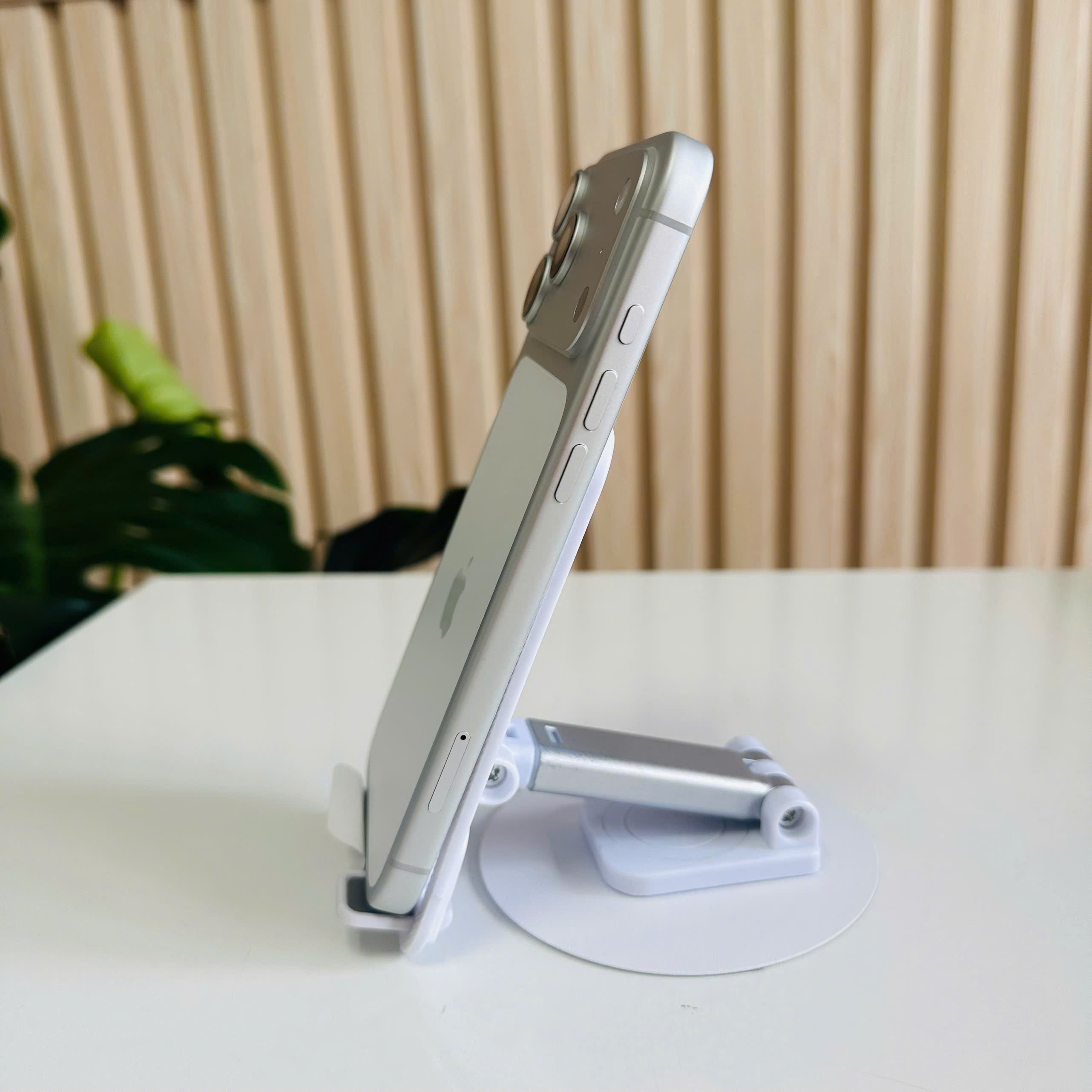 🔥 IPHONE 17 PRO MAX LOCK CNC - Màu Trắng New -  EID Gắn Sim Là Lên Sóng - Sài 2 Sim