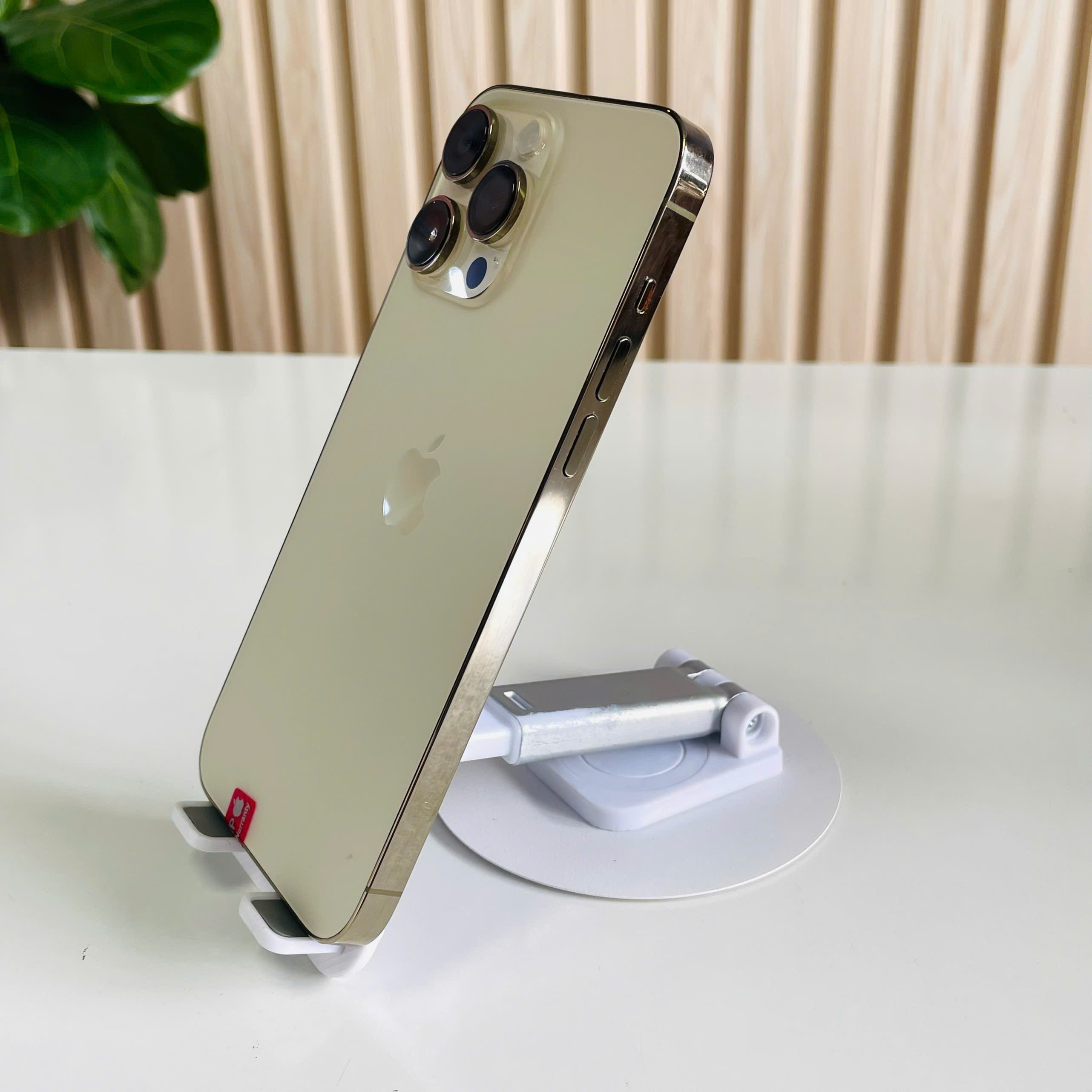 📱 IPHONE 14 PRO MAX QUỐC TẾ – 128GB Gold Đẹp 98% Pin 83%