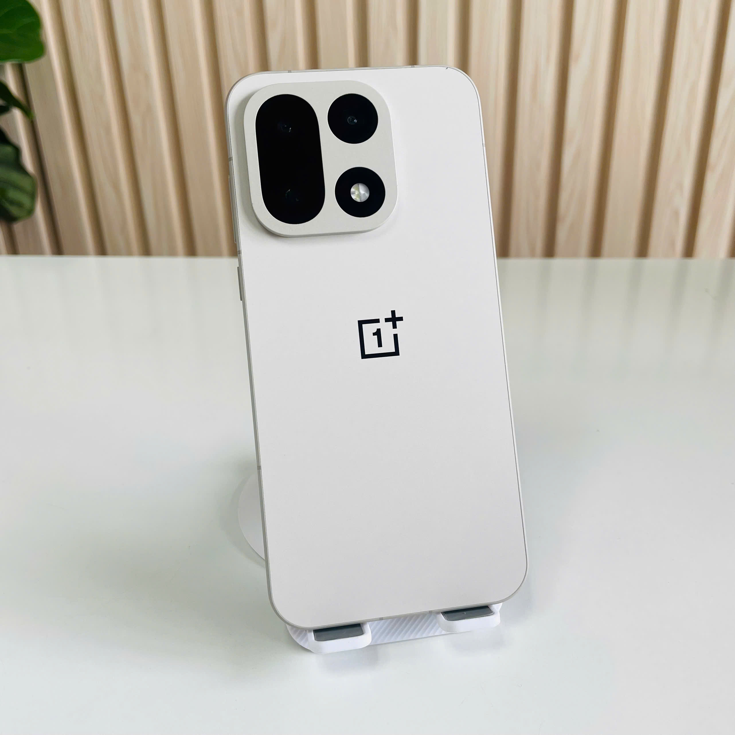 📱 OnePlus 15 - 12/256GB Vàng Cát Đẹp 98+ Pin 100%