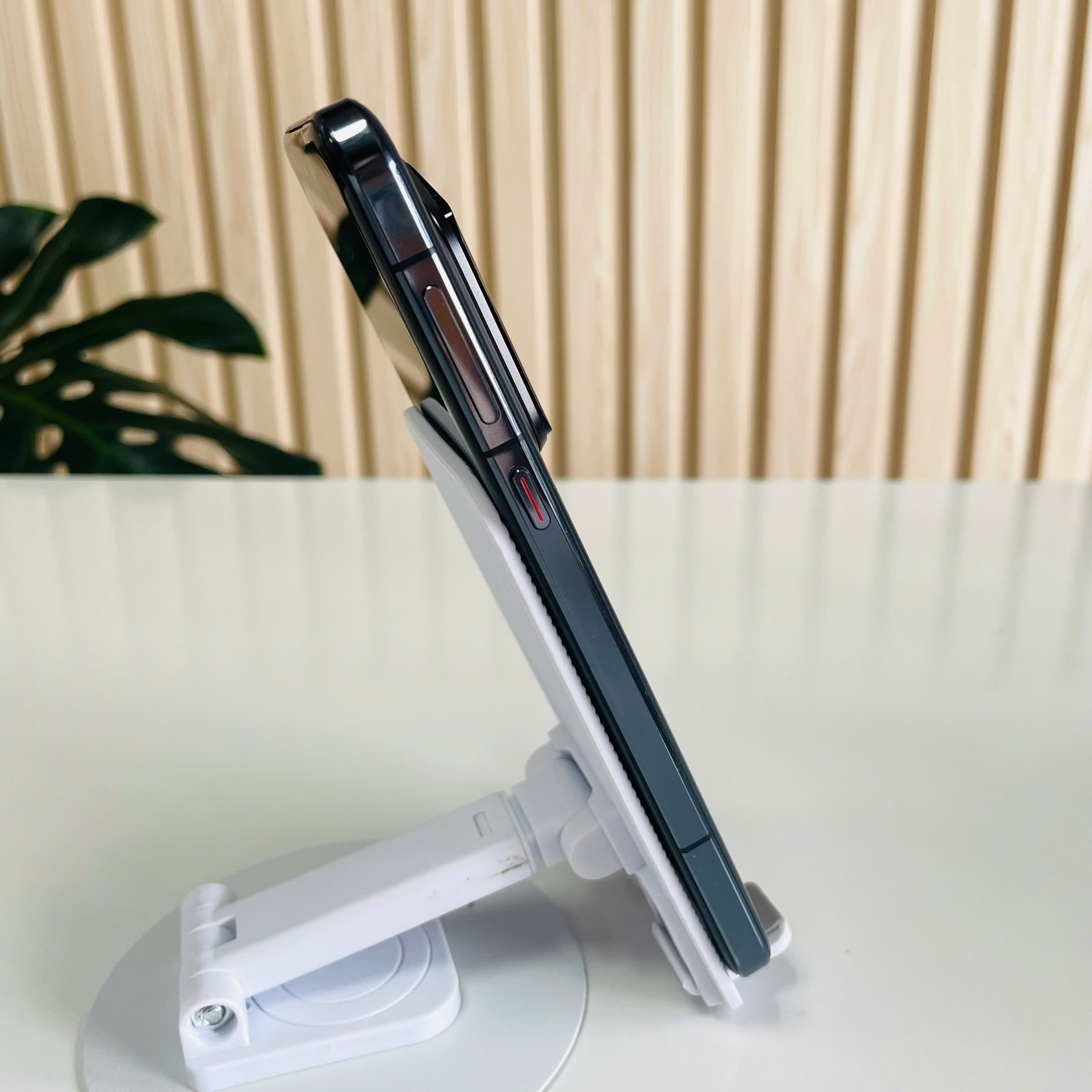 🔥 Honor Magic 7 RSR 5G – Siêu Flagship Hiệu Năng Khủng 16/512GB Màu Đen - Kèm Sạc Nhanh 100W