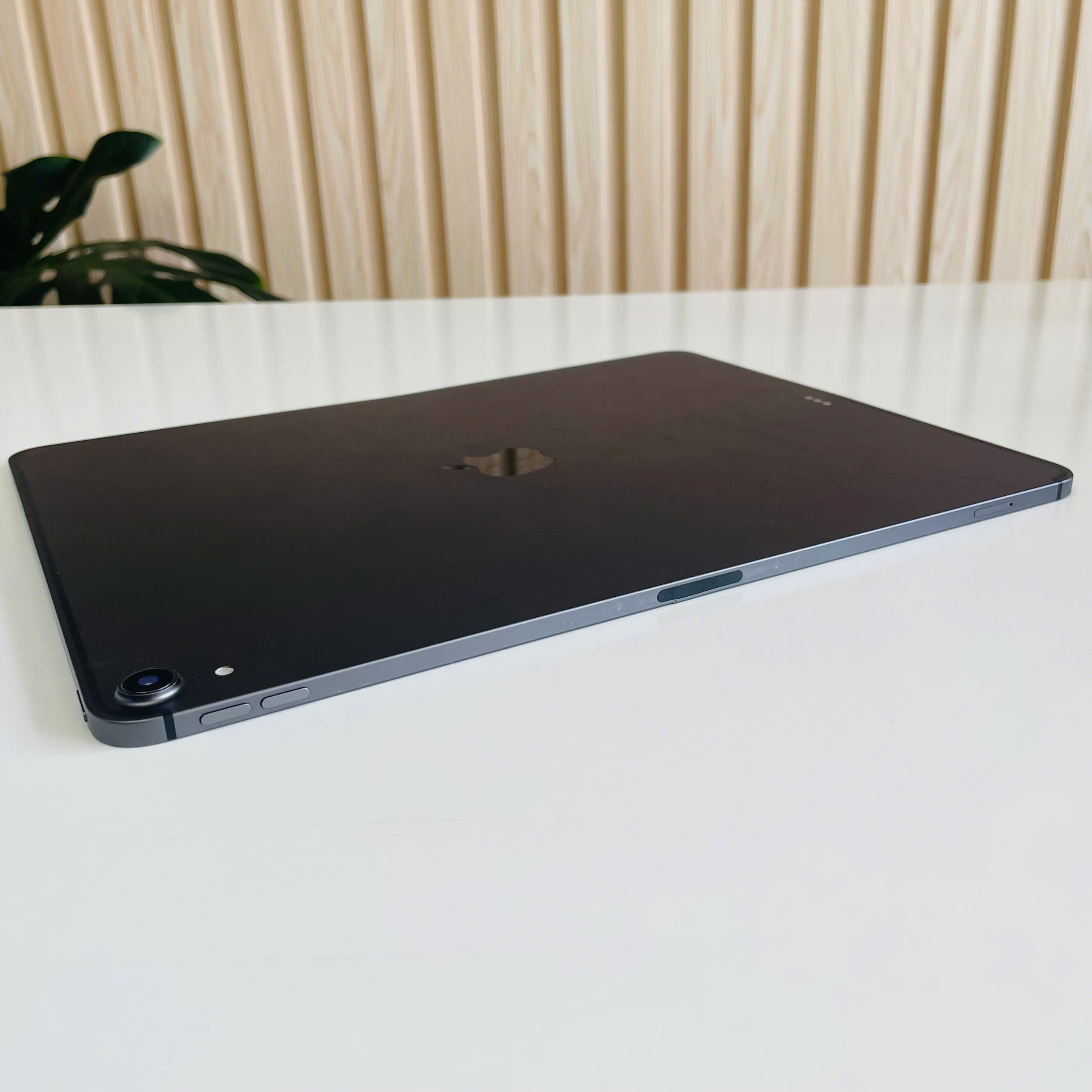 📱 iPad Pro 11‑inch (2018) - 64GB - Màu Đen - Pin 93%