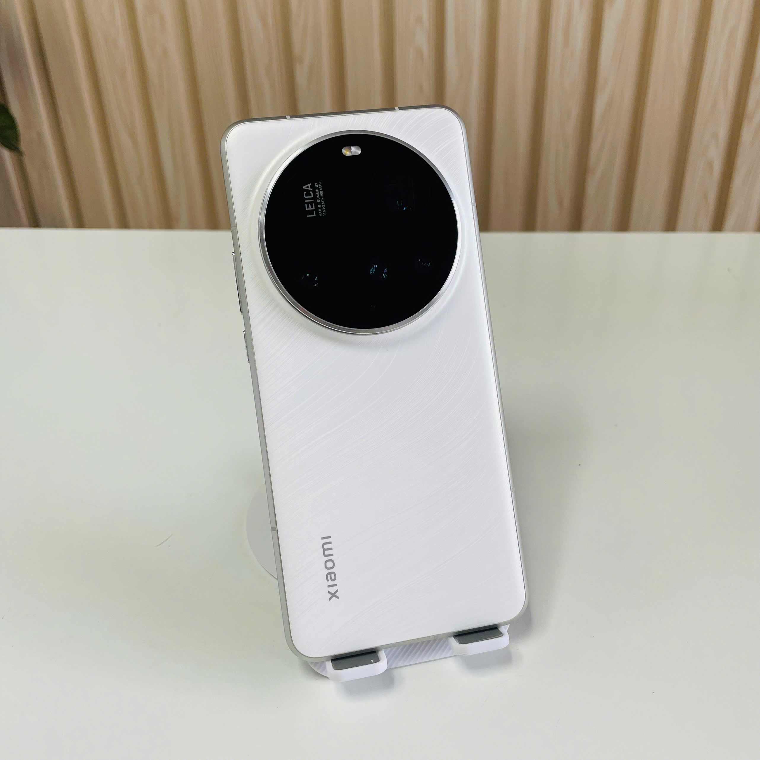 XIAOMI 15 ULTRA ÚP ROM - 12/256GB TRẮNG ĐẸP 99% FULLBOX