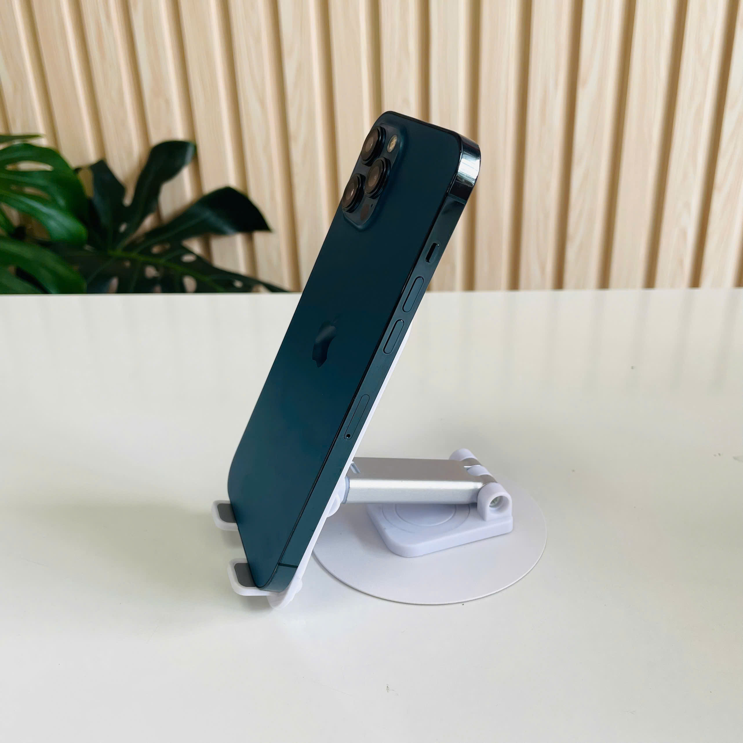 📱 iPhone 12 Pro Max Quốc Tế – Bản 512GB Pin mới 100% Màu Xanh Đẹp 98% Kèm Sạc 30W