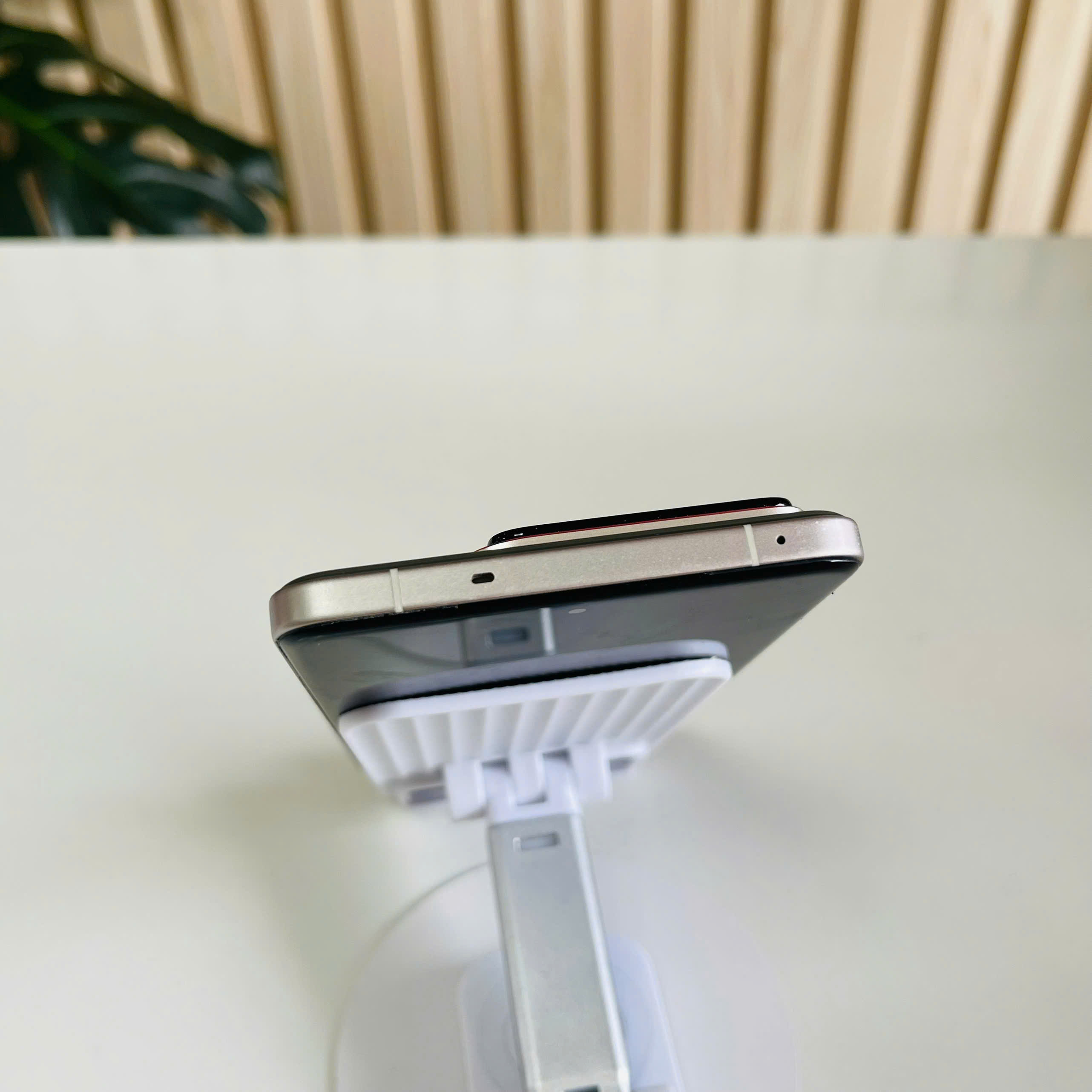 Realme GT 7 Pro 16/256GB Xám Đẹp 98% Pin 95% Kèm Sạc 80W