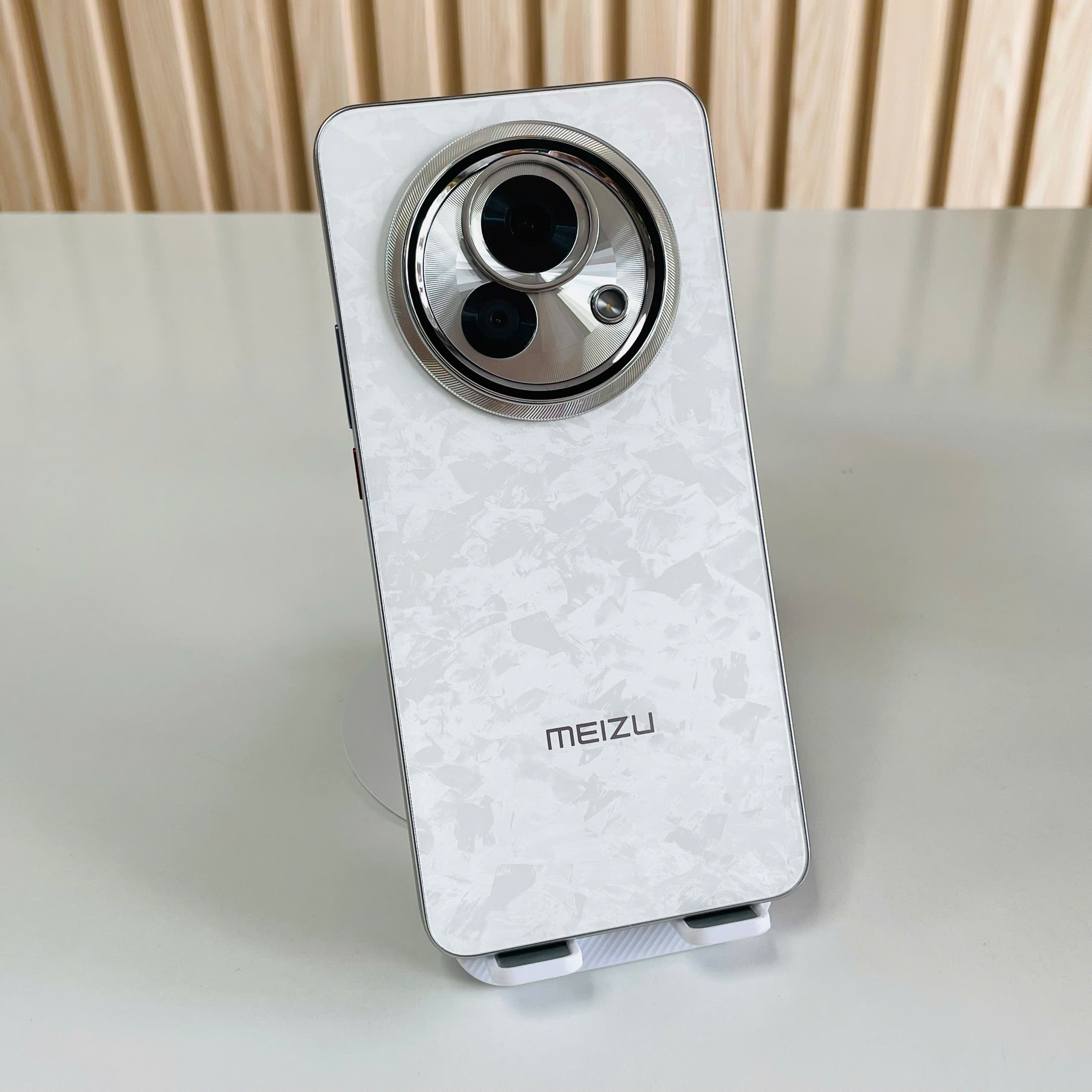 Meizu Lucky 08  like New  12/256GB trắng Đẹp 99%  Fullbox