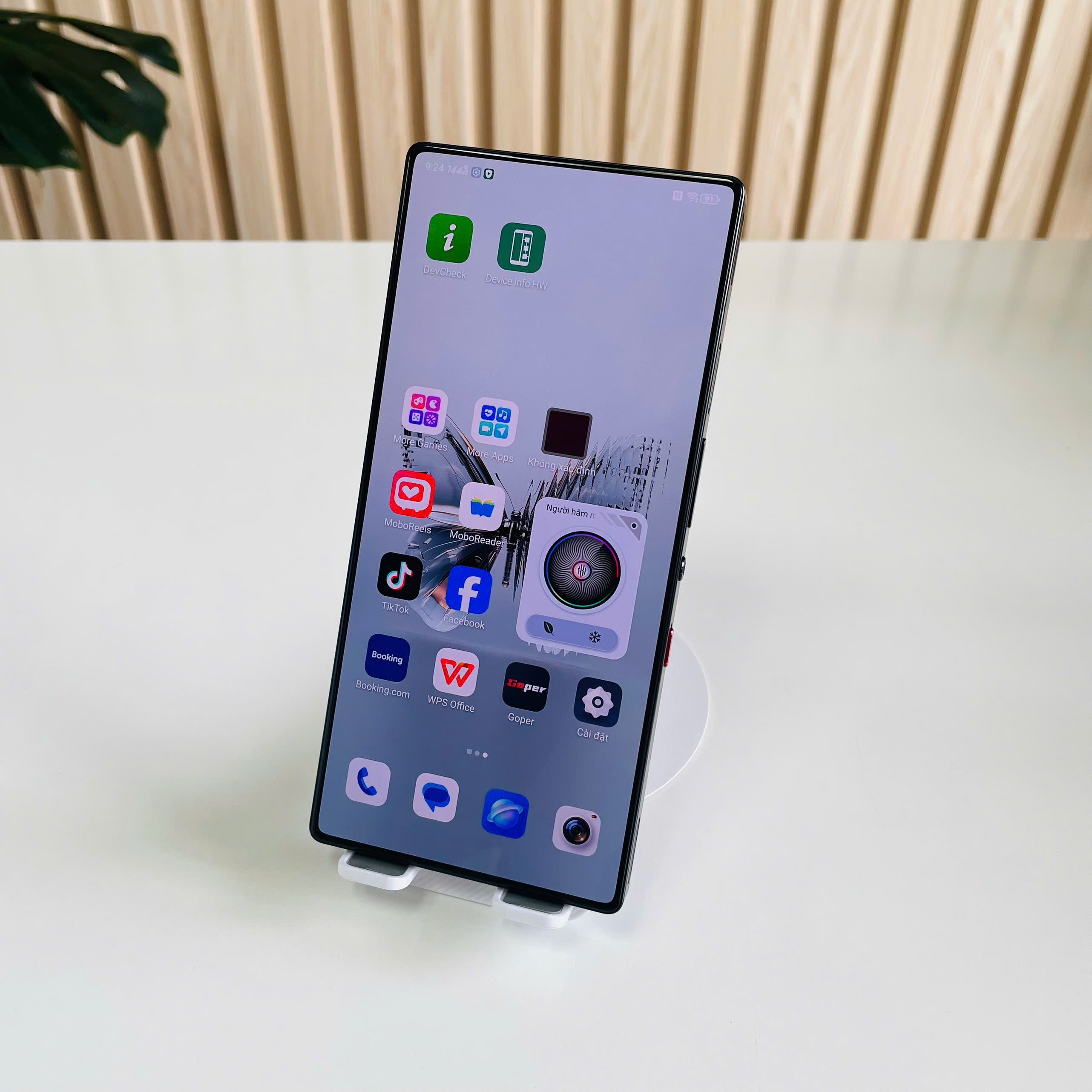 Nubia Red Magic 10 Pro Plus (Gaming Flagship) 16/152GB Màu Đen Lưng Trong Suốt Fullbox Đã Úp Rom QT