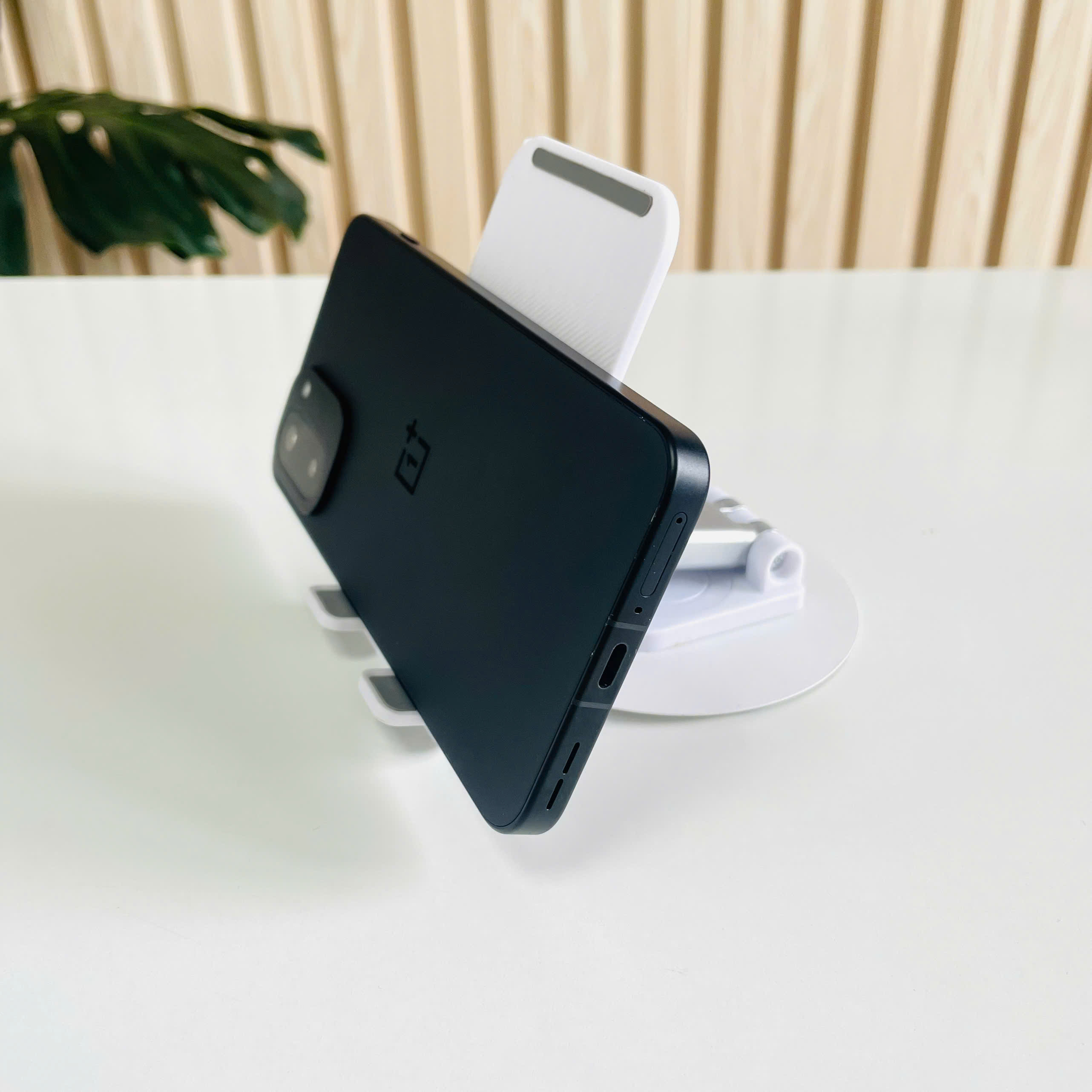 Oneplus Ace 6t 12/256GB Đen  fullbox - CẤU HÌNH KHỦNG, PIN TRÂU 8300mAh 🔥