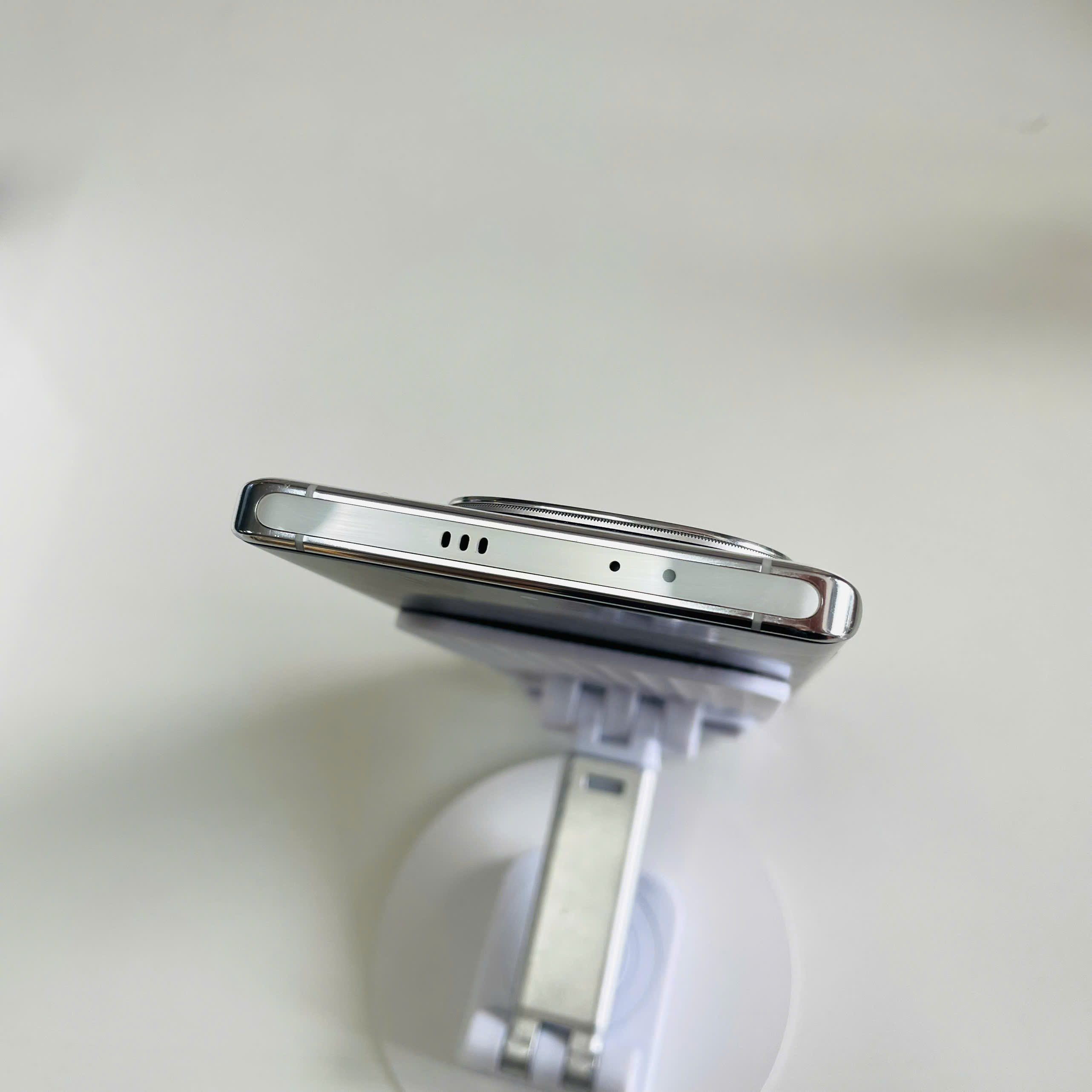 ⚡ IQOO 12 PRO 5G – SỨC MẠNH SNAPDRAGON 8 GEN 3, GIÁ "HỦY DIỆT"