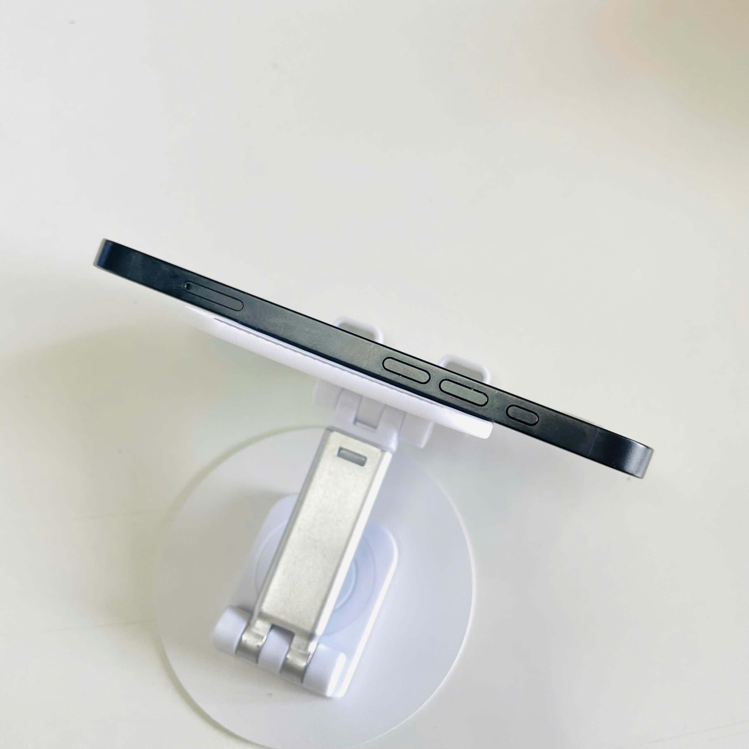 IPhone 16E VN 128GB Đen Đẹp 98% Pin 97%