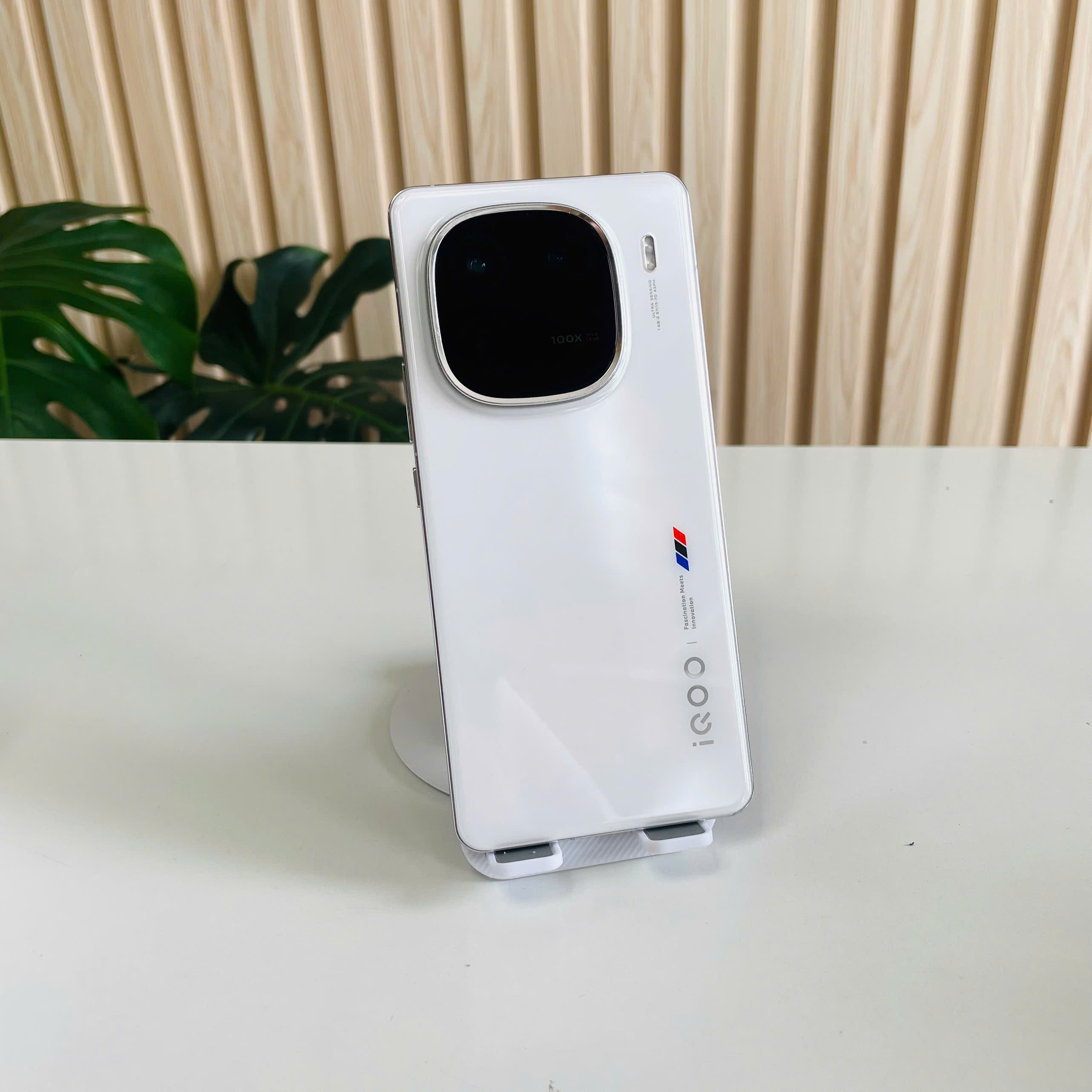 Iqoo 12 16/512GB Đẹp 98% Trắng Pin 86%  Sạc 120w