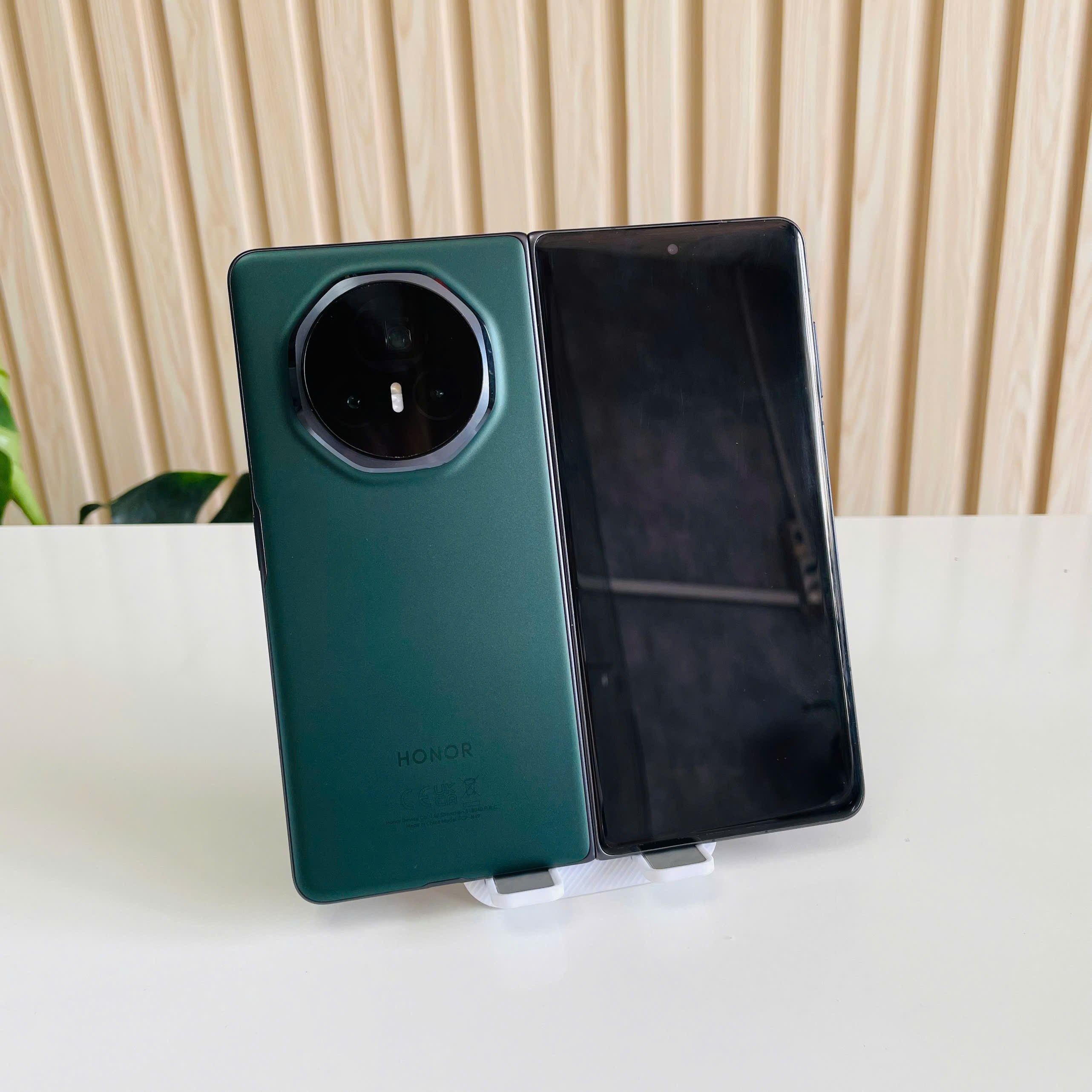 Honor Magic V3 Quốc Tế 12/512GB Xanh lá Đẹp 97%