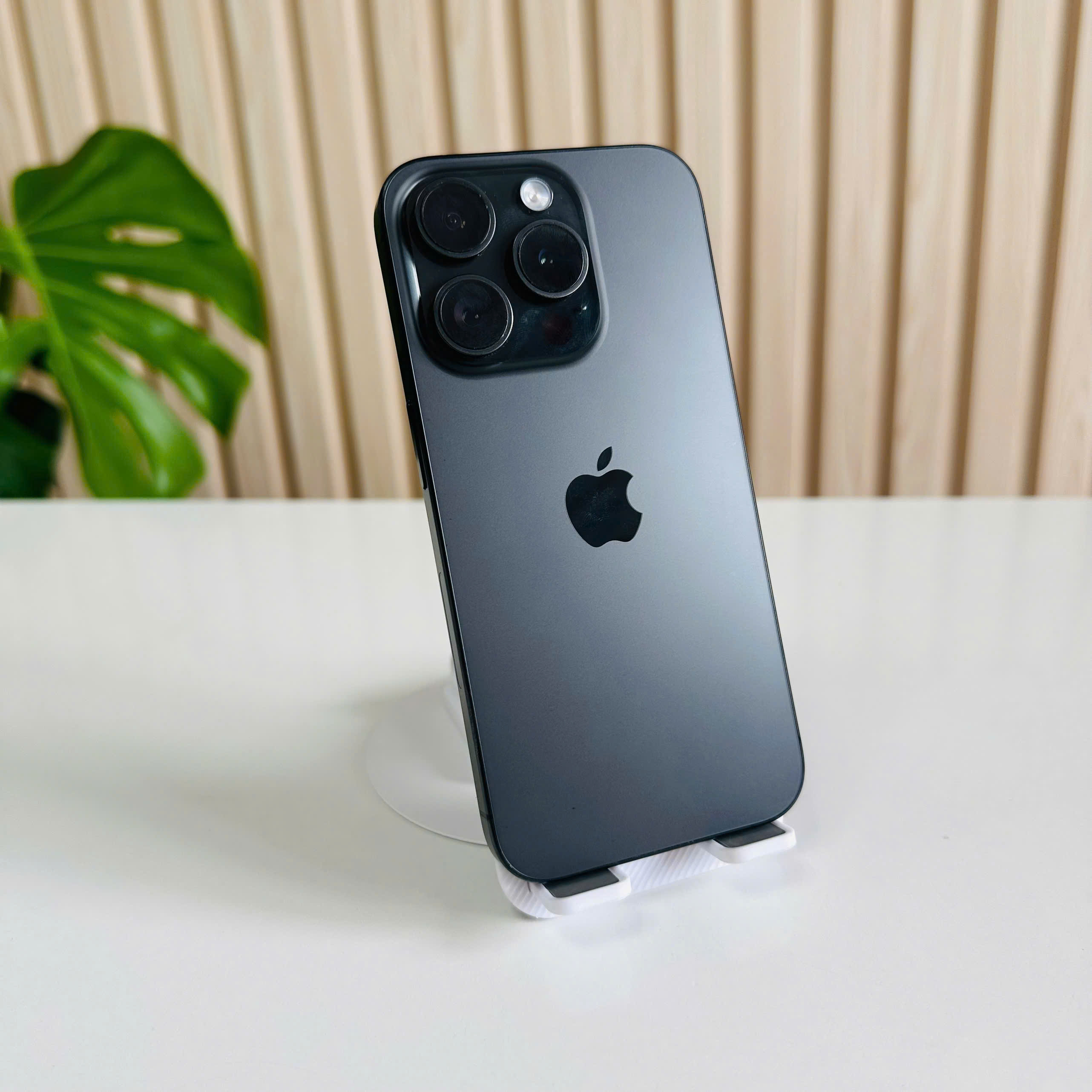 Iphone 15 Pro Mỹ 128GB Đen Đẹp 98% Pin 87% Thay Màn Zin