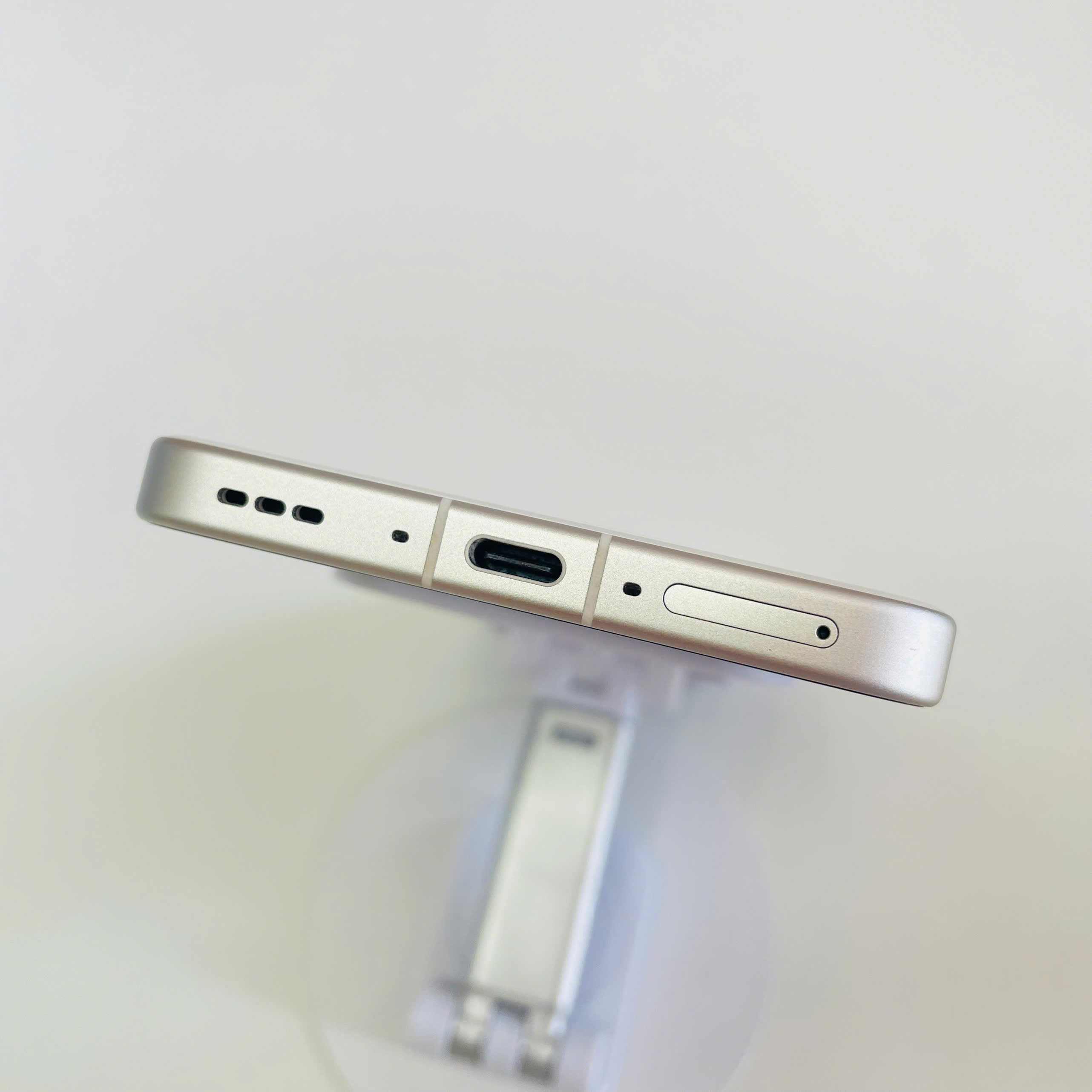 Oppo Find X8 Ultra 12/256GB Trắng Đẹp 98+ Pin 100% sạc 100w