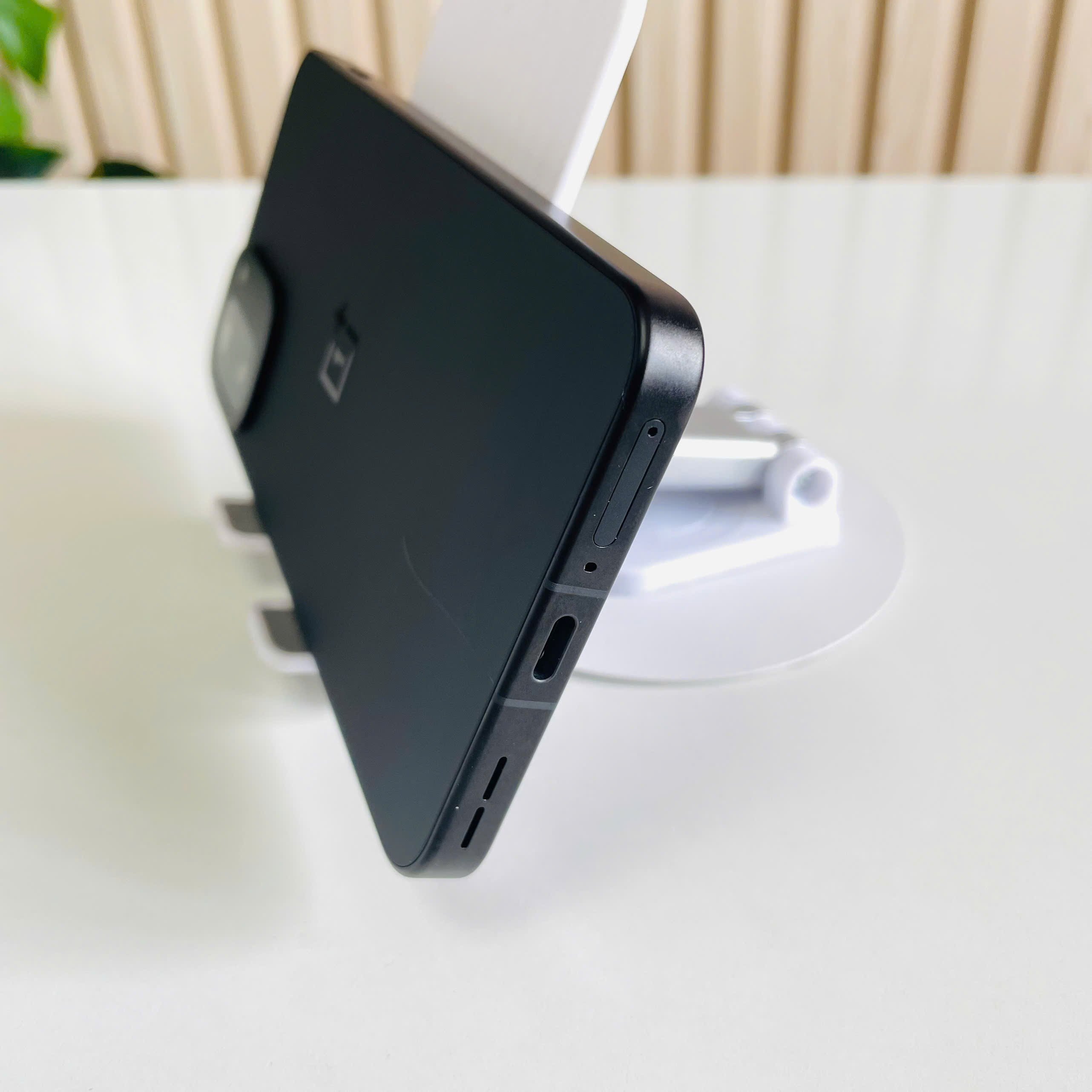Oneplus ACE 6T Like New 12/256GB Đen Đẹp Ken Pin 100% Fullbox