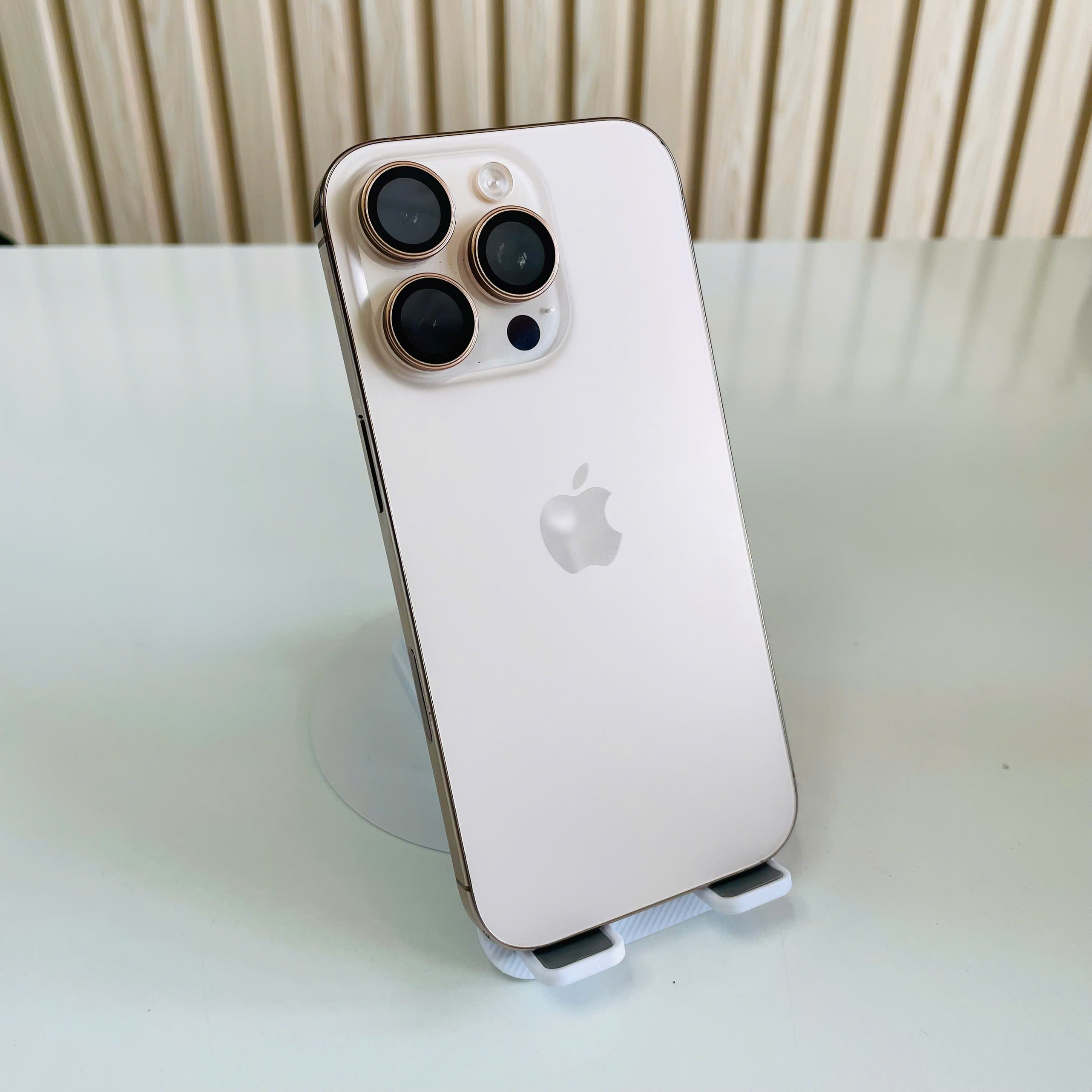 IPhone 16 Pro Lock Mỹ 128GB Sa Mạc Đẹp 97% Pin 91%